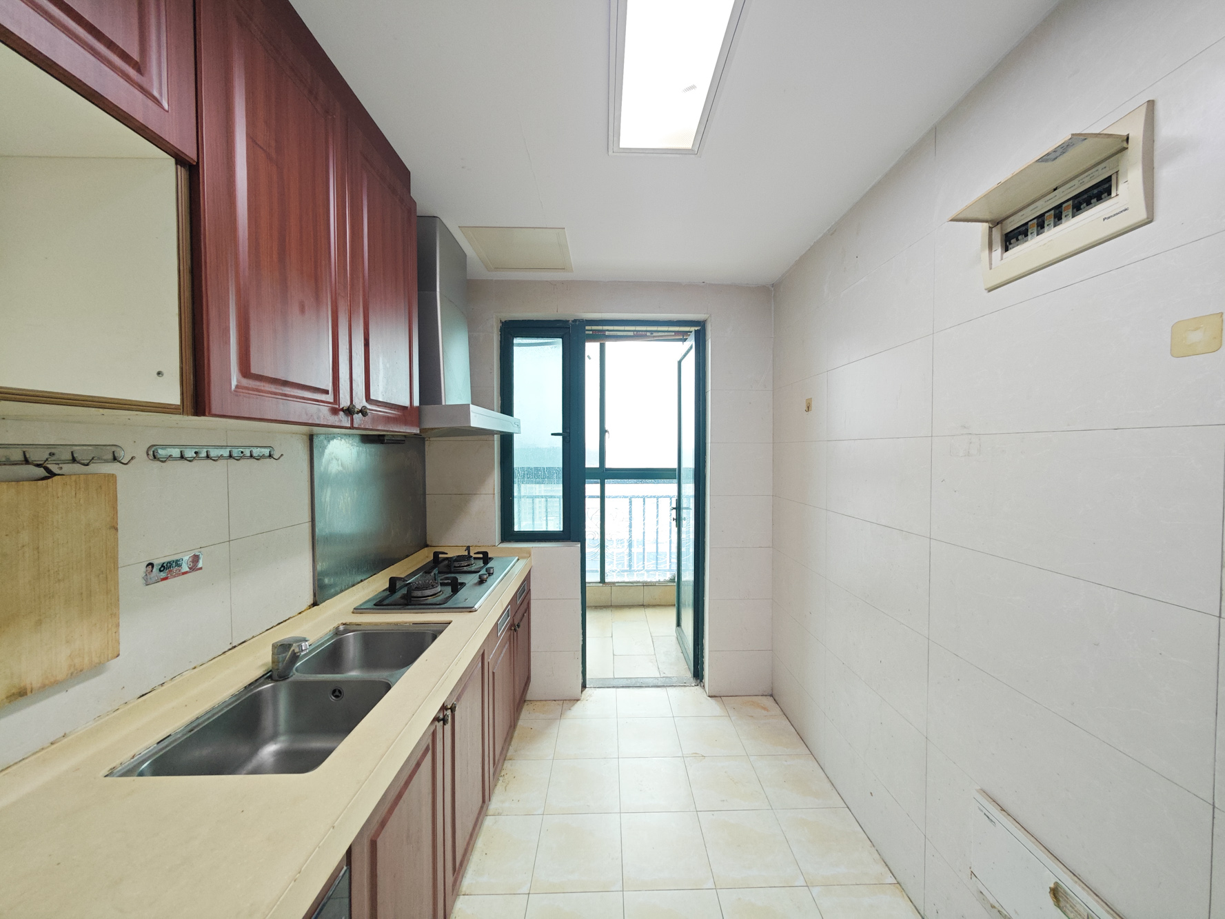 恒大城 3室2厅1卫 69.0万 恒大城 3室2厅1卫 69.0万厨房