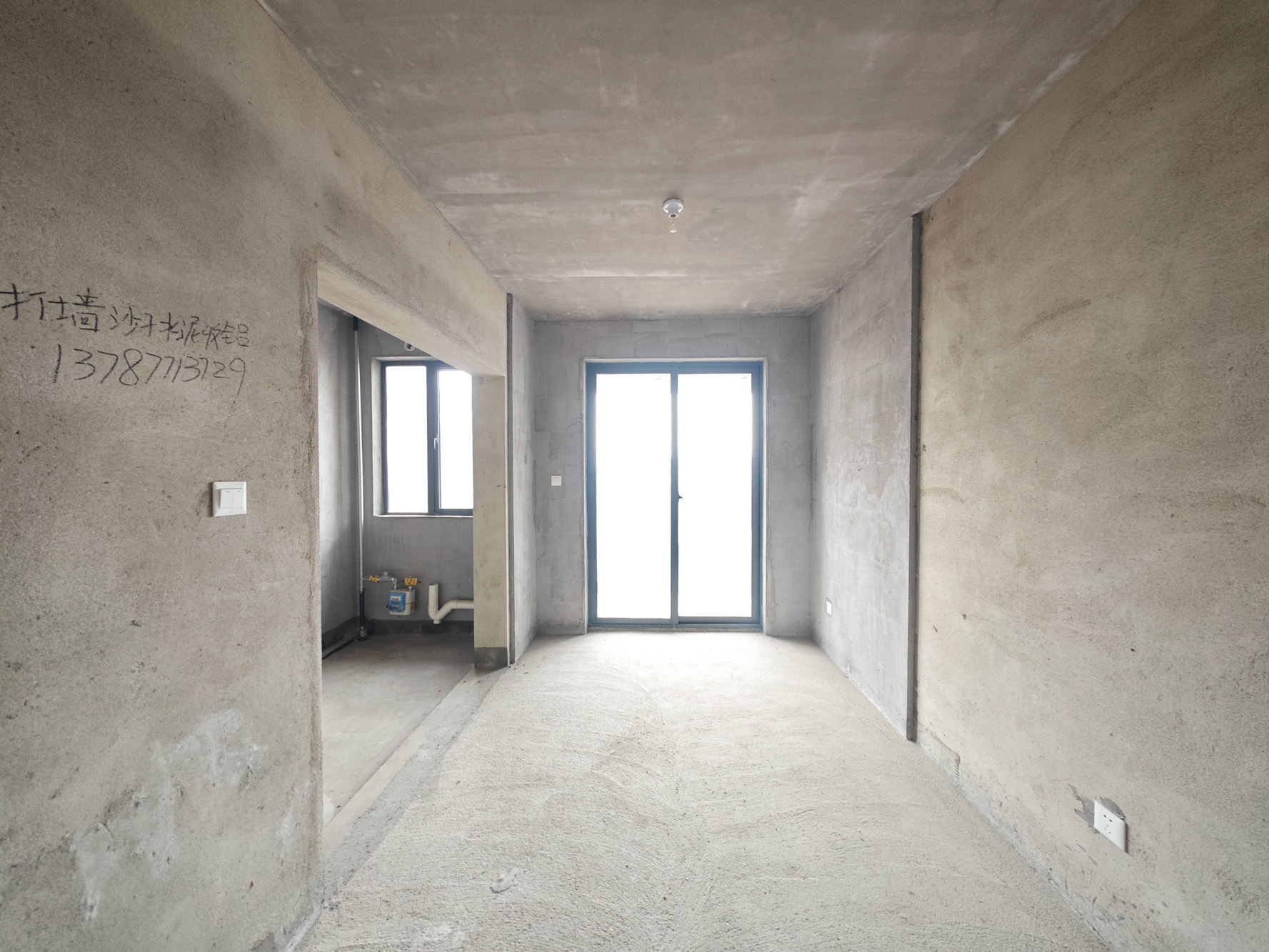 恒生碧水龙庭  3室2厅2卫    88.0万 恒生碧水龙庭  3室2厅2卫    88.0万客厅