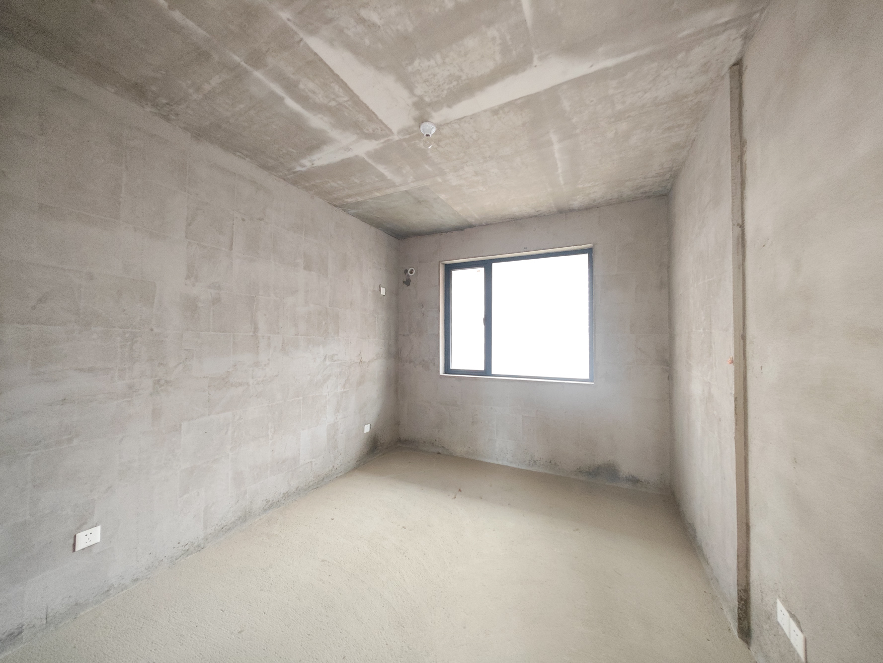 恒生碧水龙庭  3室2厅2卫    88.0万 恒生碧水龙庭  3室2厅2卫    88.0万卧室