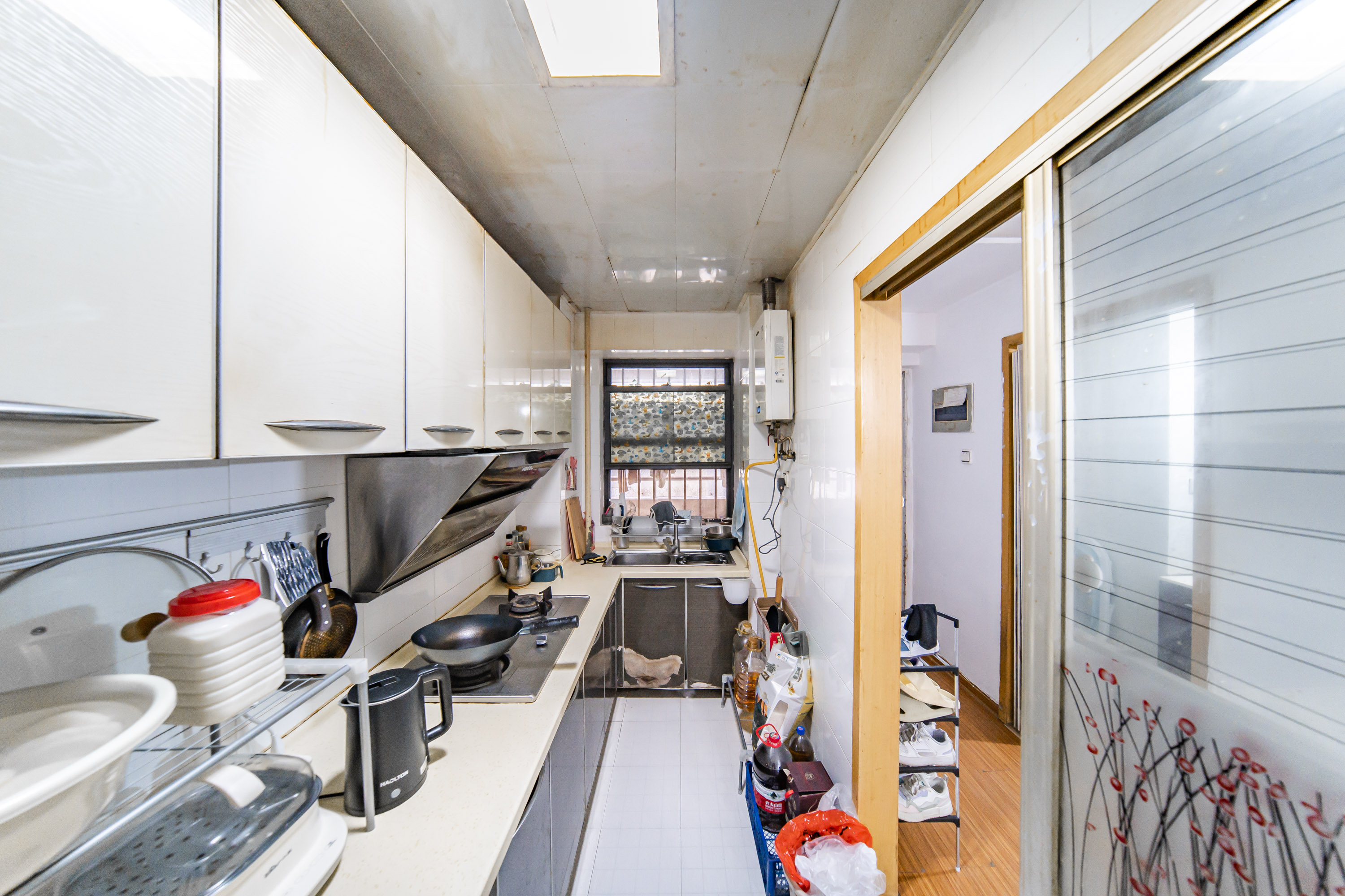 阳光100二期  1室1厅1卫    38.8万 阳光100二期  1室1厅1卫    38.8万厨房