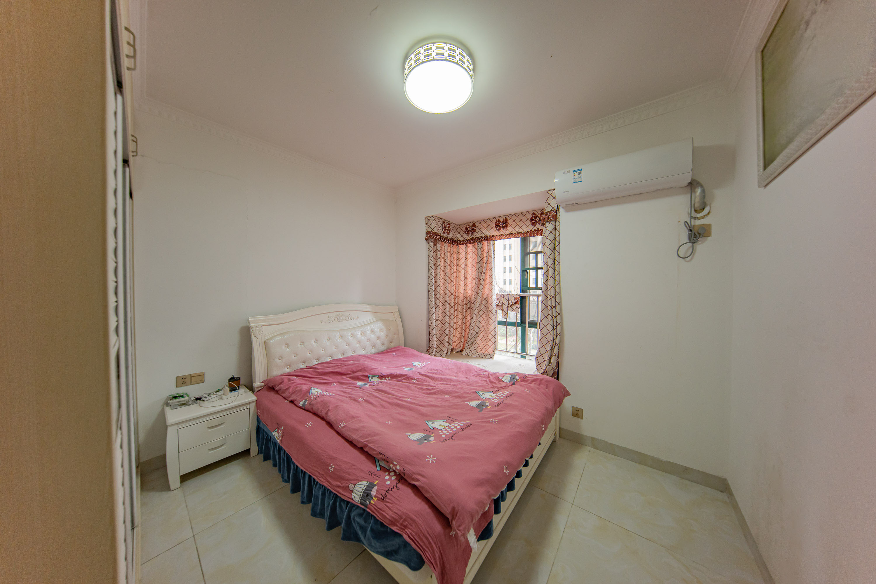 洋湖时代  3室2厅1卫    62.0万 洋湖时代  3室2厅1卫    62.0万卧室