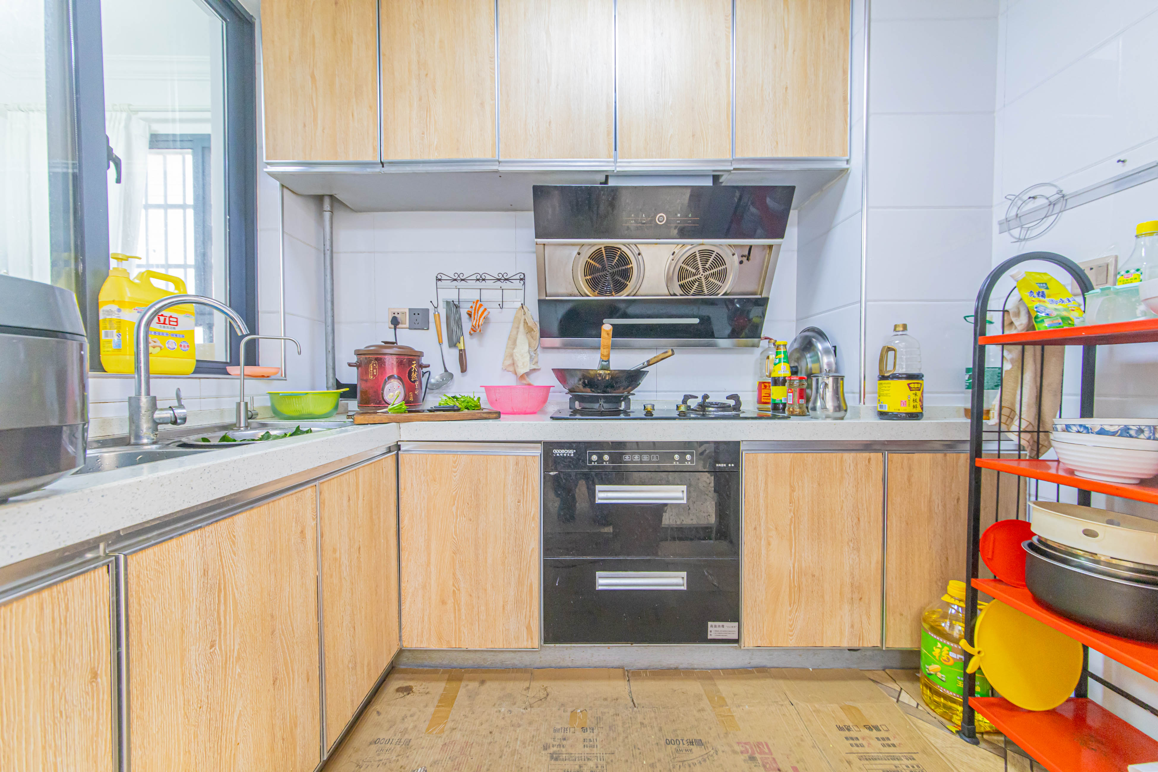 中建芙蓉嘉苑  3室2厅1卫    100.0万 中建芙蓉嘉苑  3室2厅1卫    100.0万厨房