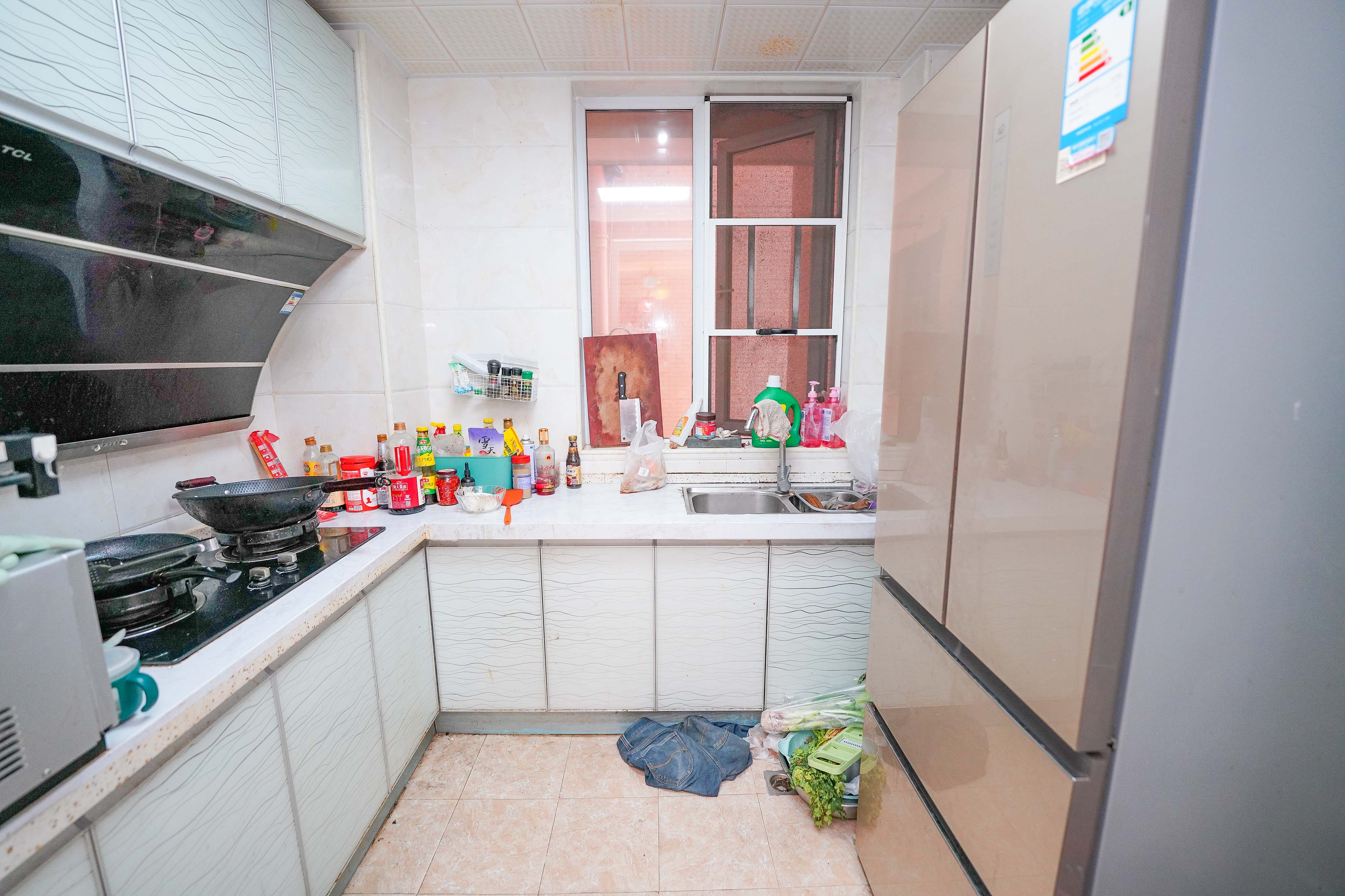 丽发新城  3室2厅1卫    79.8万其他