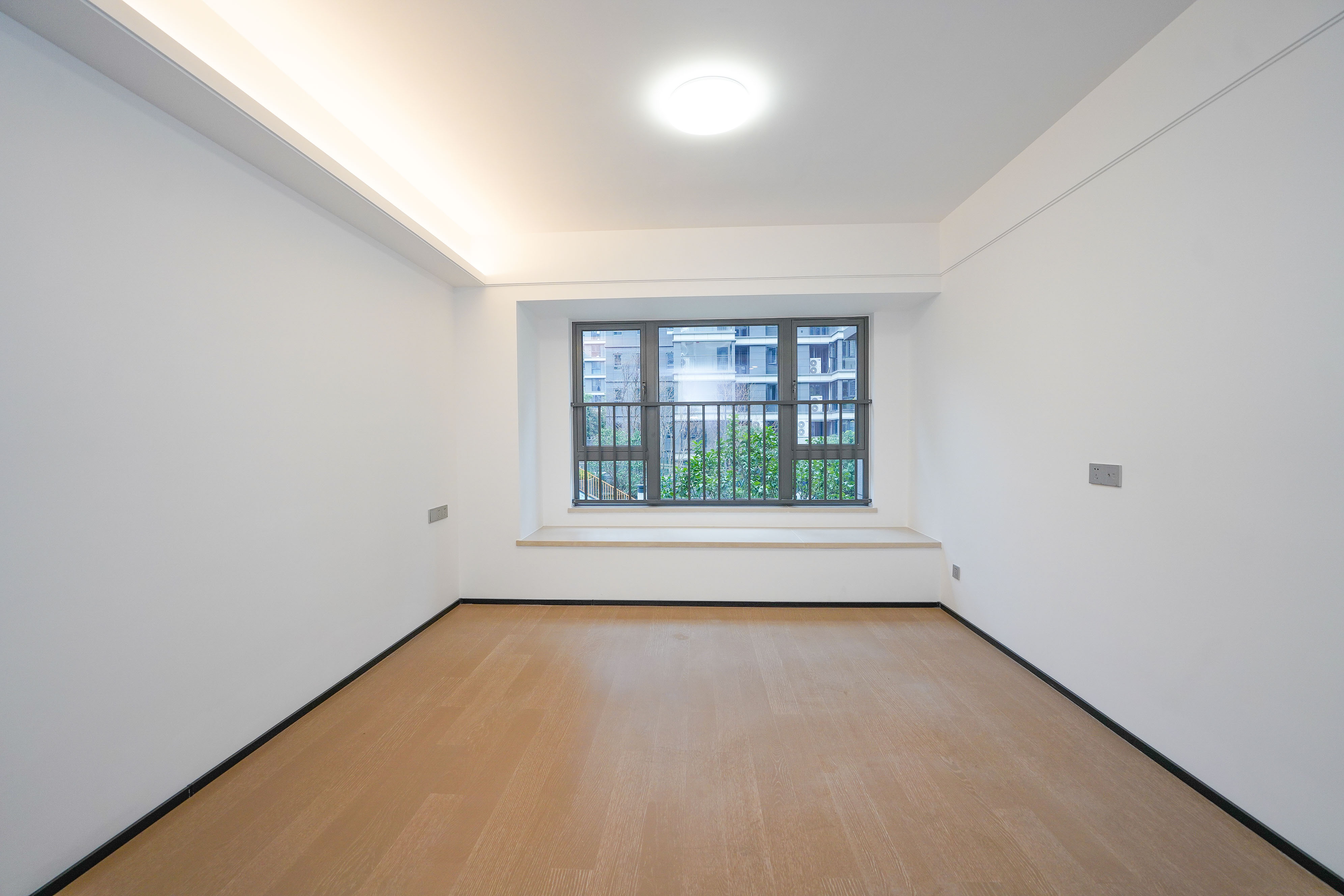 中海寰宇天下 5室2厅2卫 158.8万 中海寰宇天下 5室2厅2卫 158.8万卧室