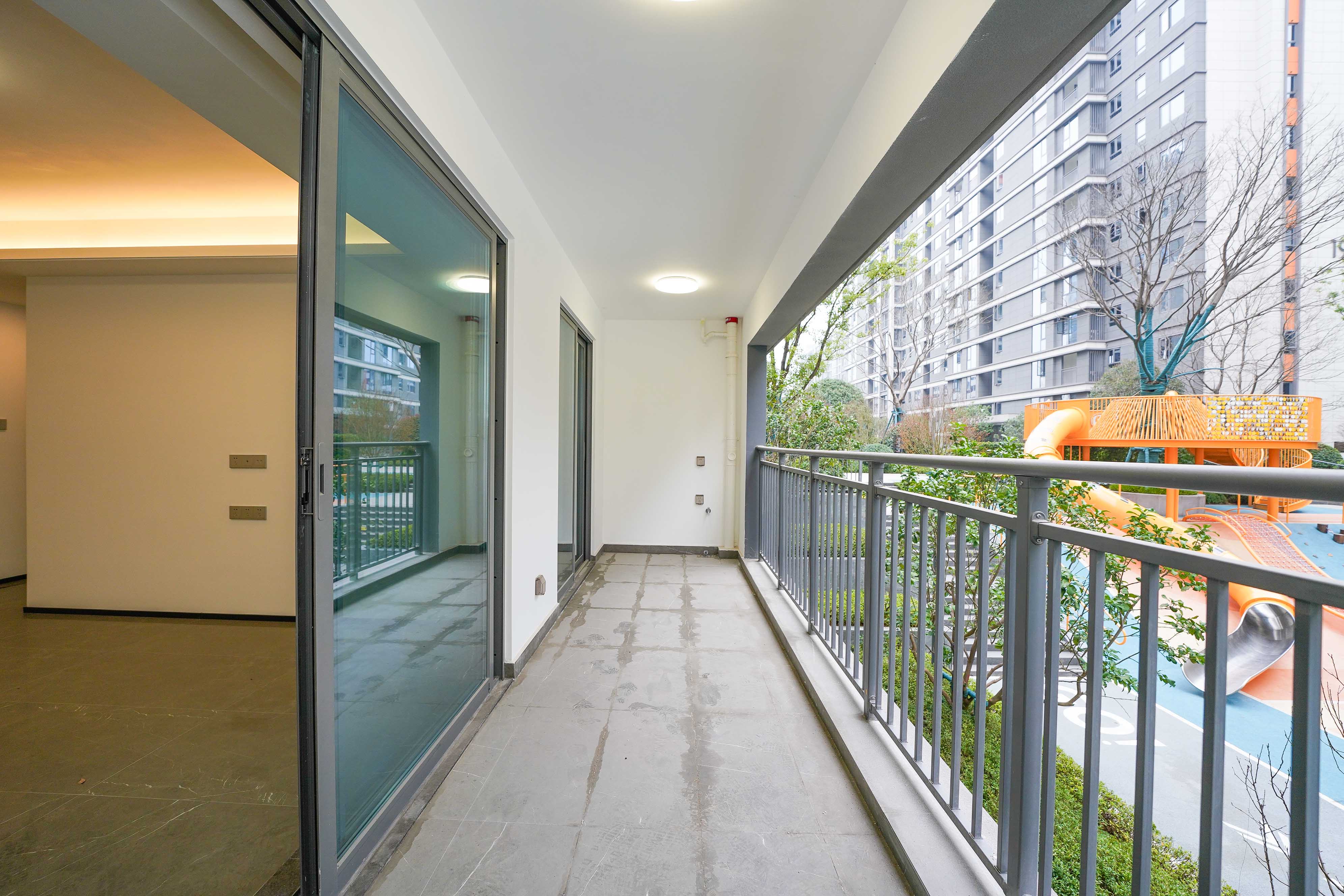 中海寰宇天下 5室2厅2卫 158.8万 中海寰宇天下 5室2厅2卫 158.8万其他