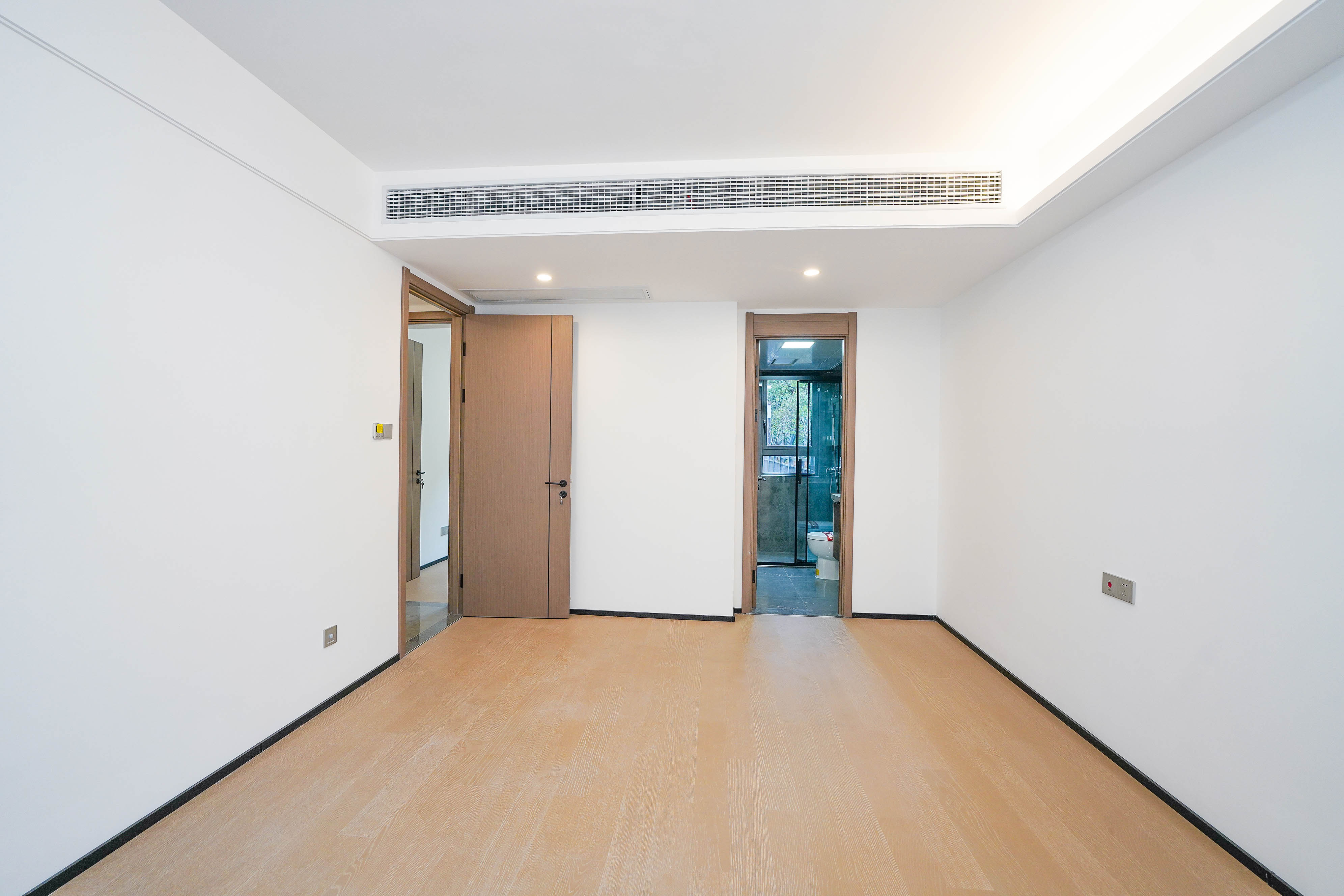 中海寰宇天下 5室2厅2卫 158.8万 中海寰宇天下 5室2厅2卫 158.8万卧室