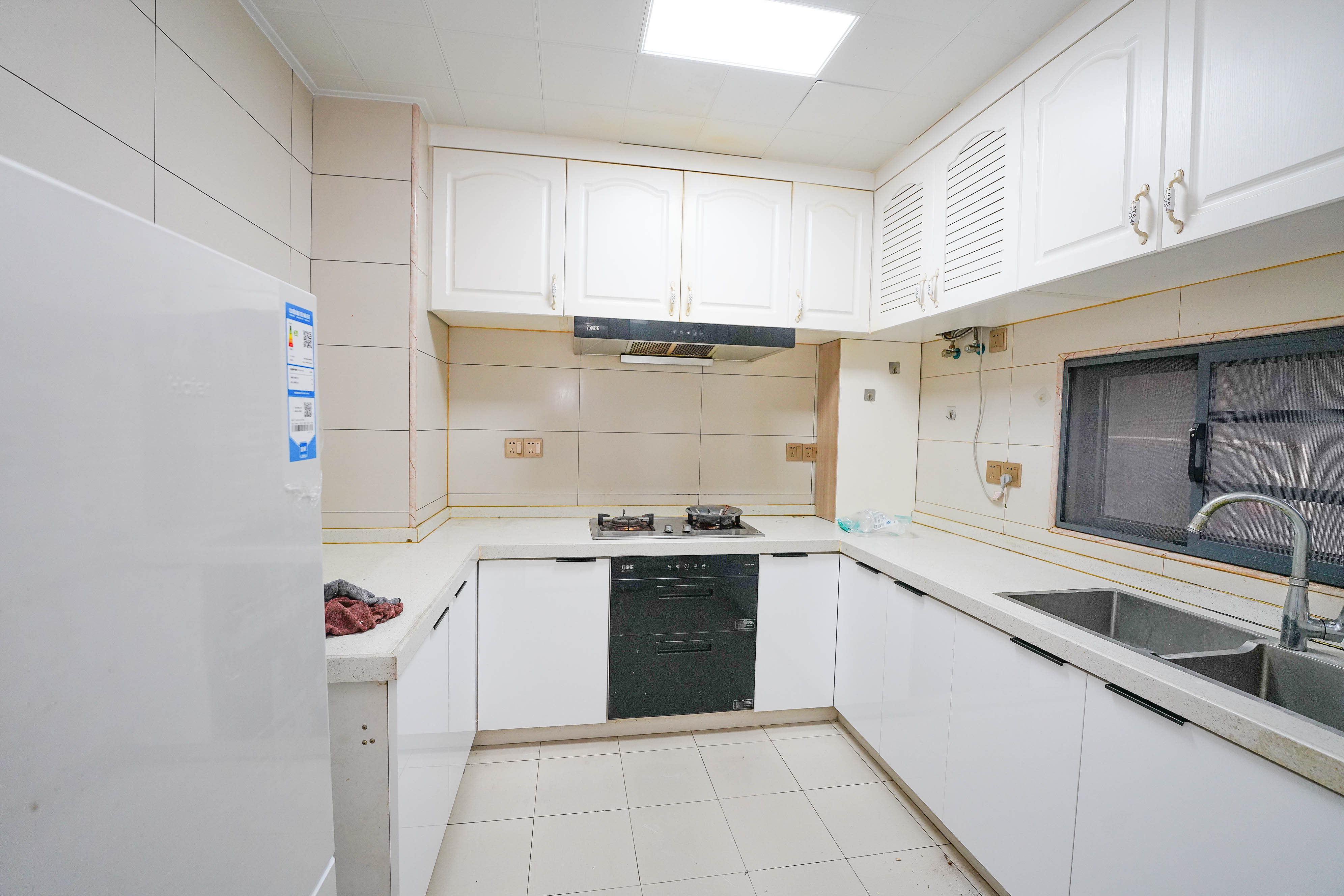 汇金城/嘉华城(二期、三期) 4室2厅2卫 138.0万 汇金城/嘉华城(二期、三期) 4室2厅2卫 138.0万其他