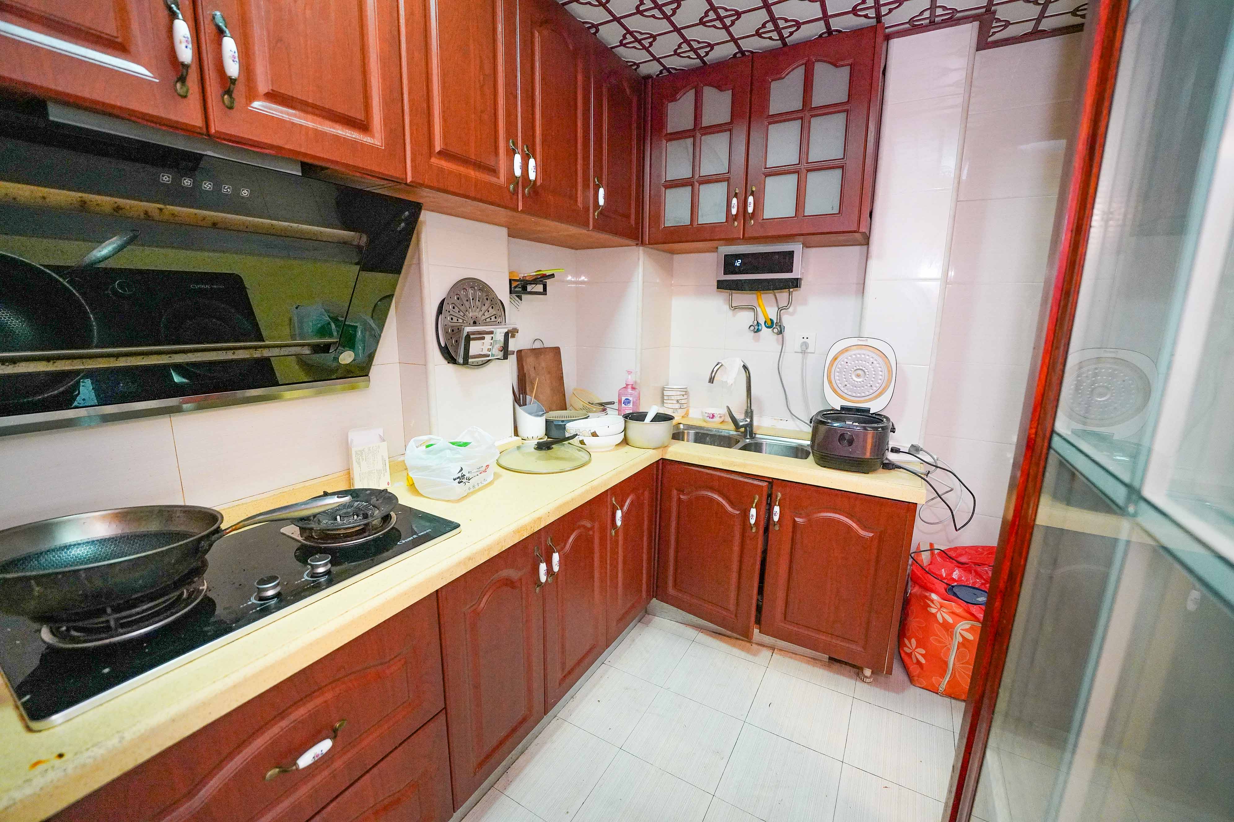 金谷豪庭  2室2厅1卫    53.8万 金谷豪庭  2室2厅1卫    53.8万厨房