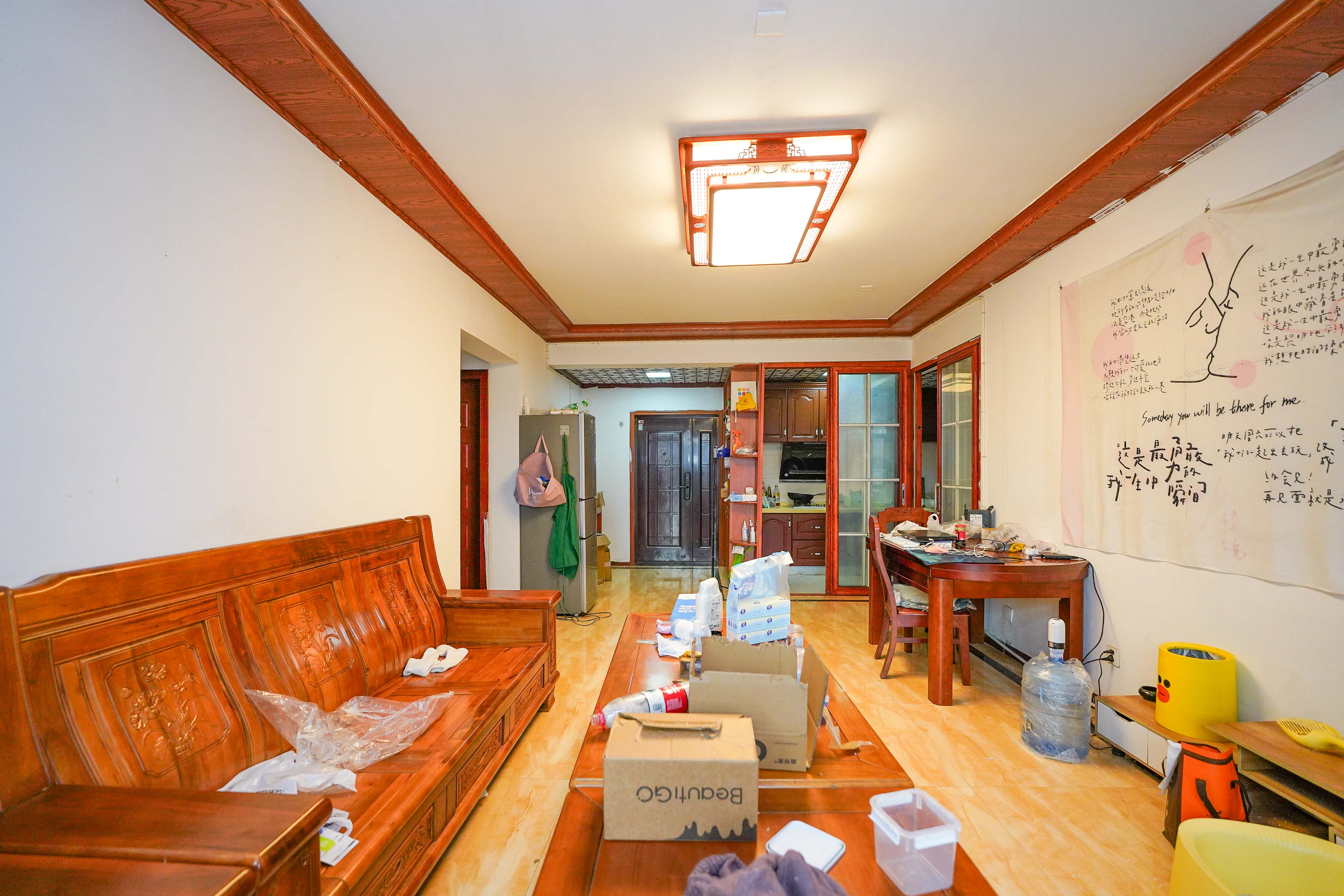 金谷豪庭  2室2厅1卫    53.8万 金谷豪庭  2室2厅1卫    53.8万客厅