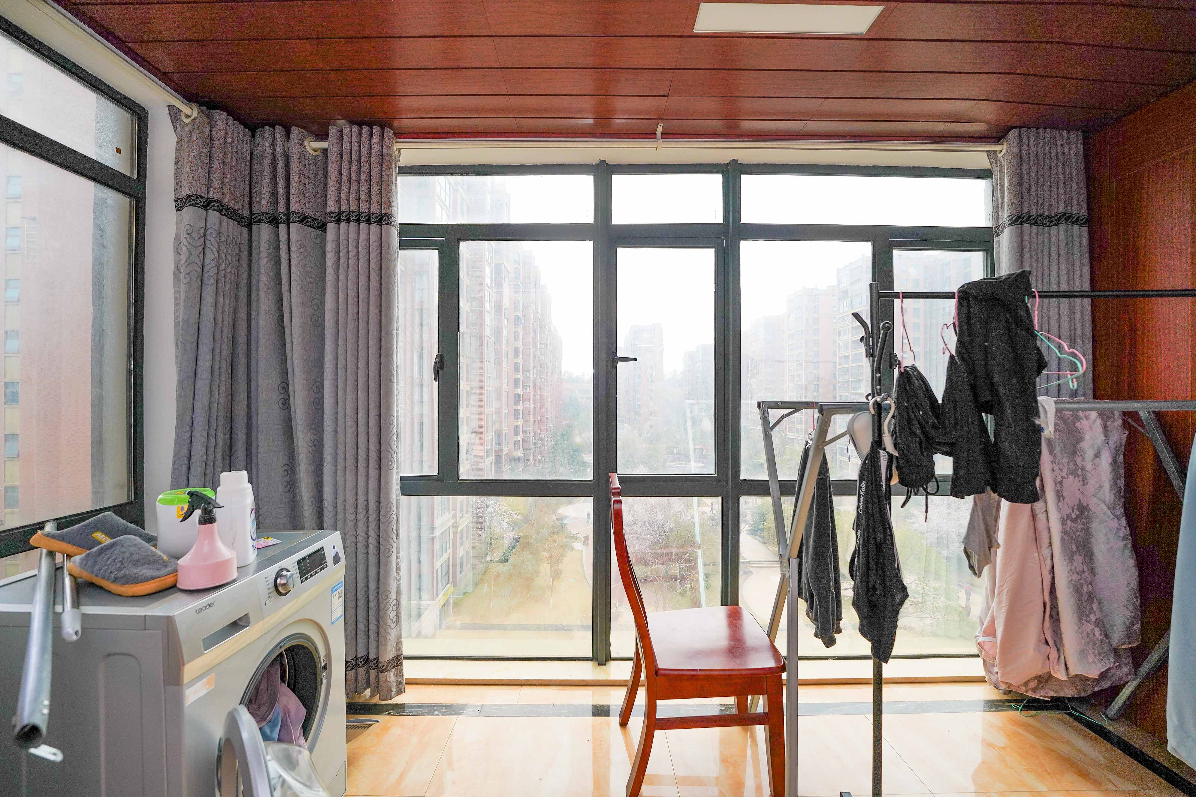 金谷豪庭  2室2厅1卫    53.8万 金谷豪庭  2室2厅1卫    53.8万其他