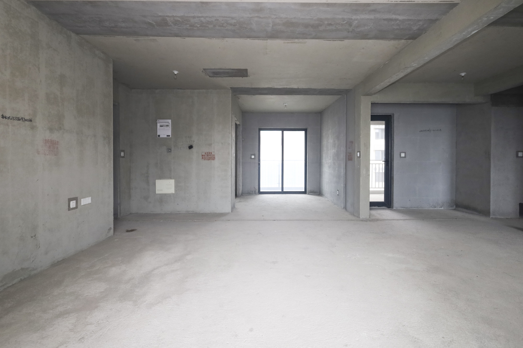 地铁中建江山玖樾  4室2厅2卫   198.00万其他