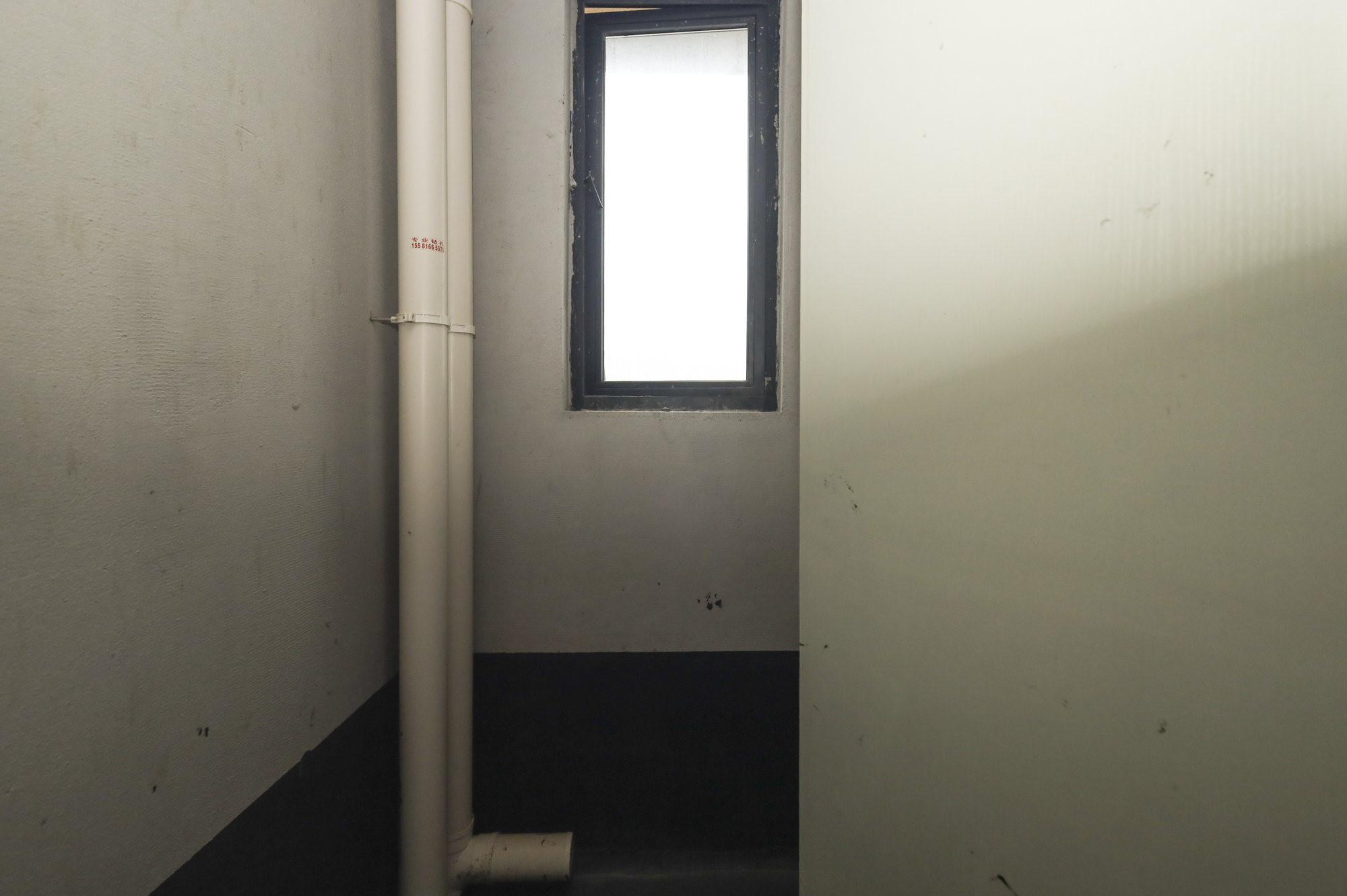 地铁中建江山玖樾  4室2厅2卫   198.00万卫生间