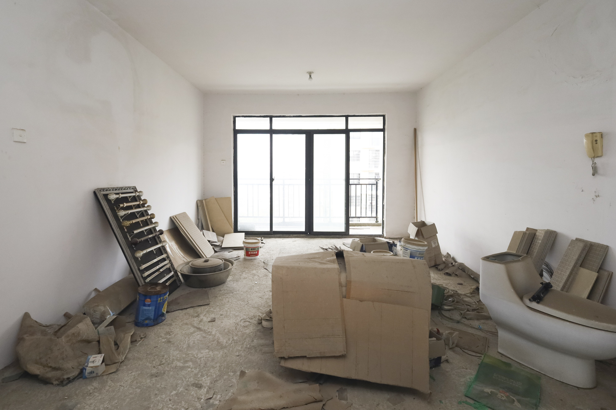 金富北城  3室2厅1卫    45.0万 金富北城  3室2厅1卫    45.0万客厅