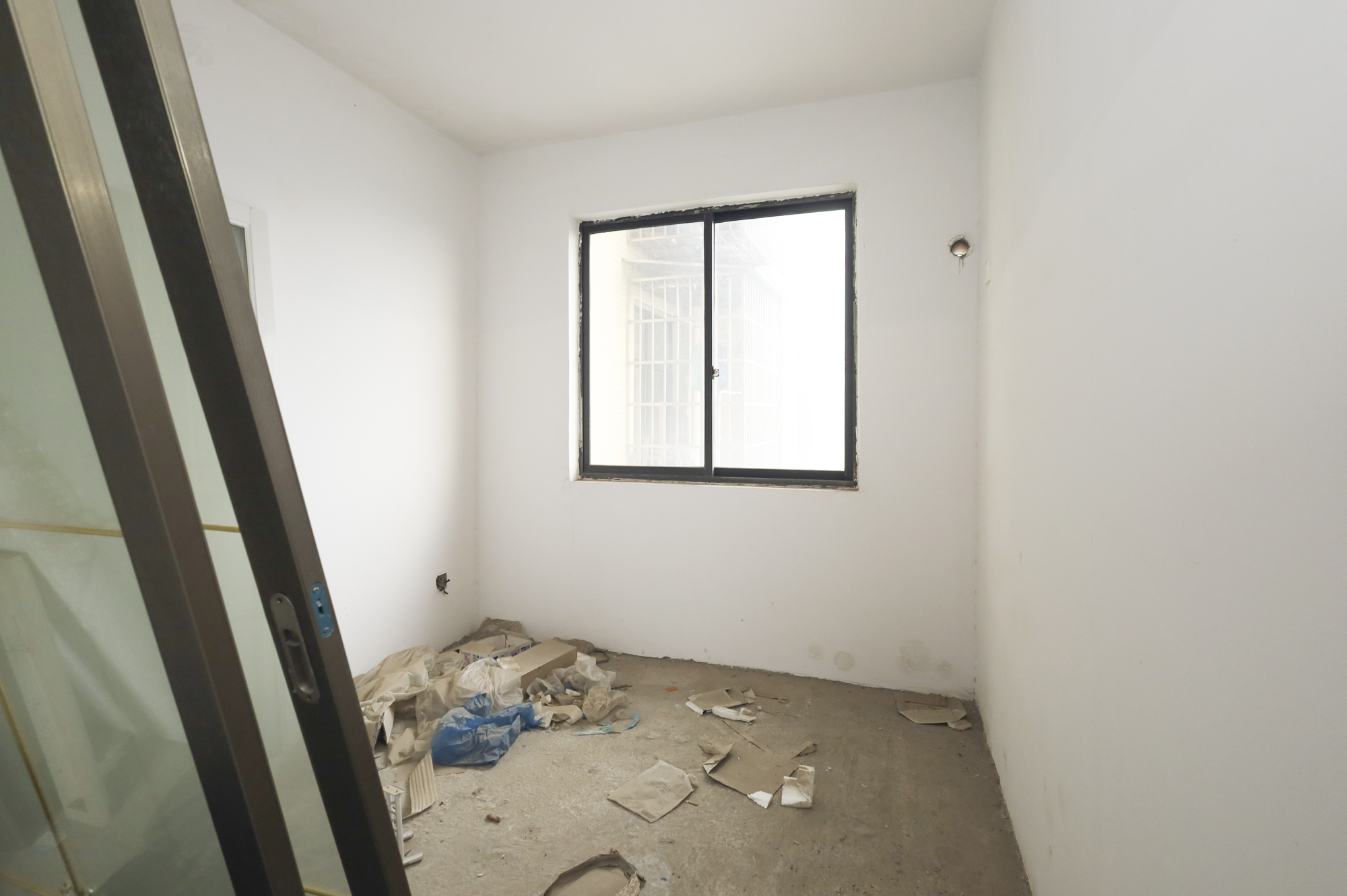 金富北城  3室2厅1卫    45.0万 金富北城  3室2厅1卫    45.0万卧室