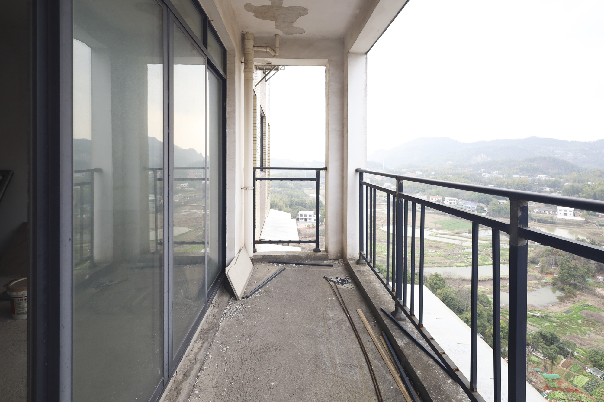 金富北城  3室2厅1卫    45.0万 金富北城  3室2厅1卫    45.0万阳台