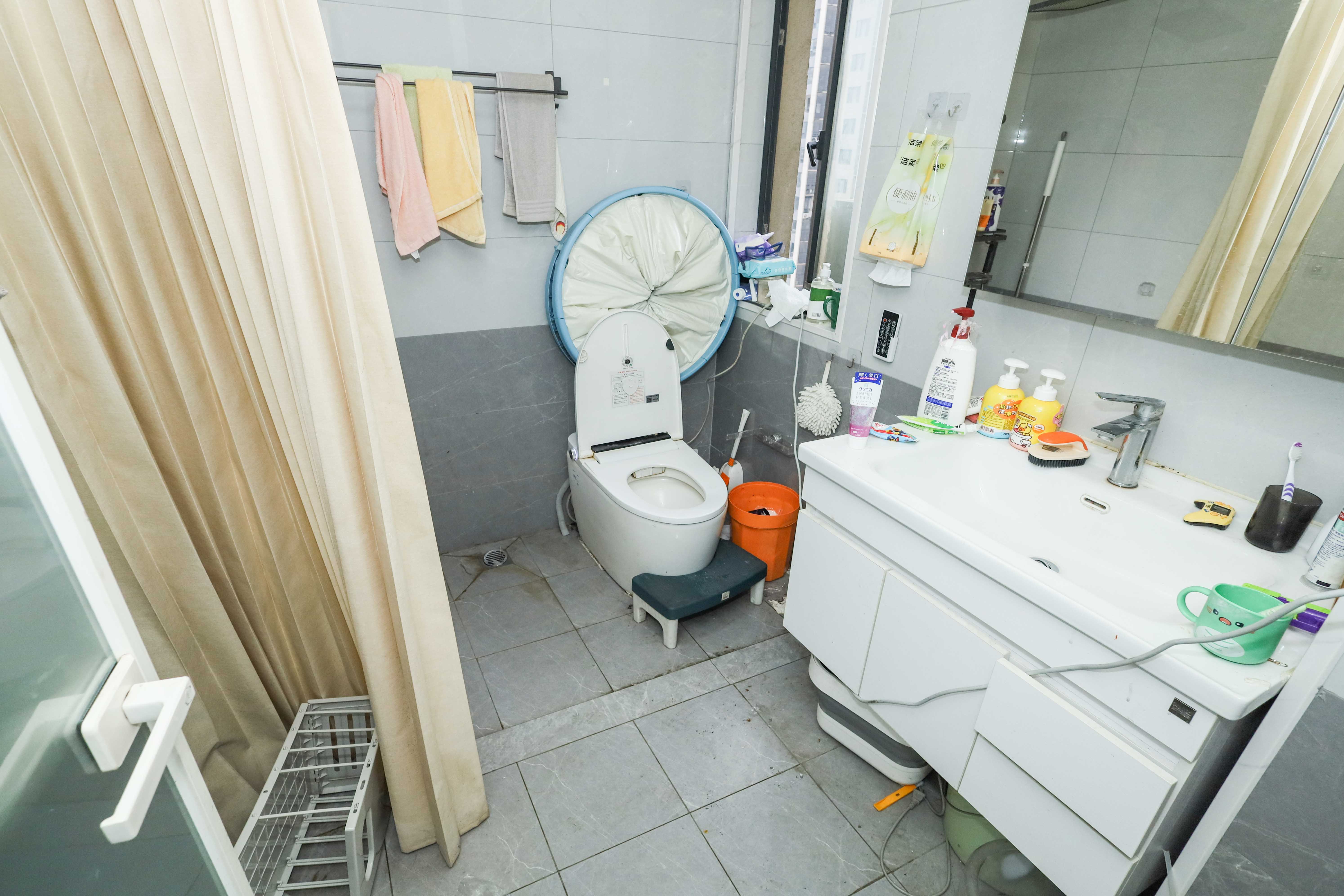 中国铁建梅溪青秀一期  3室2厅1卫   119.00万卫生间