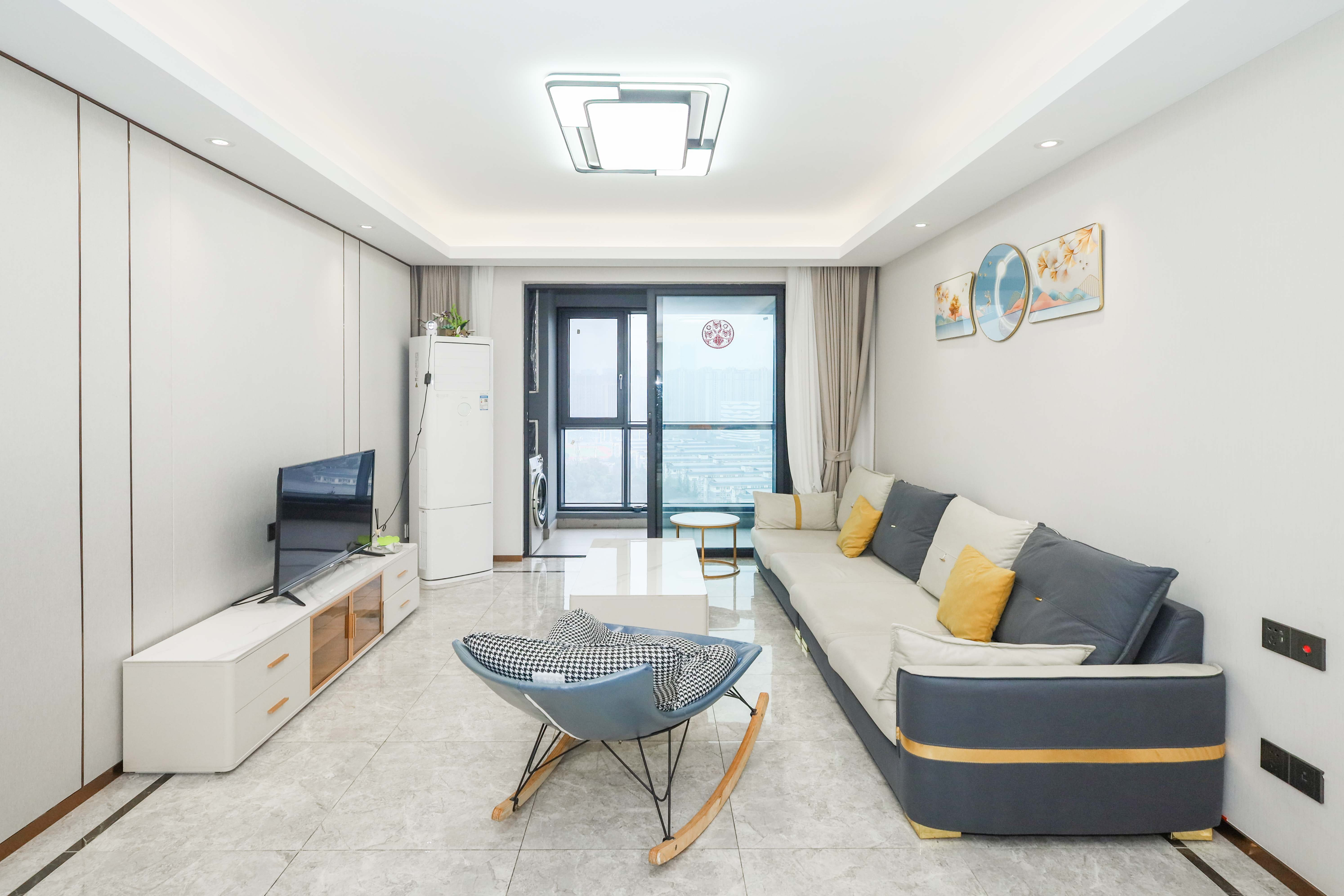 梅溪悦章 3室2厅2卫 150.7万 梅溪悦章 3室2厅2卫 150.7万客厅