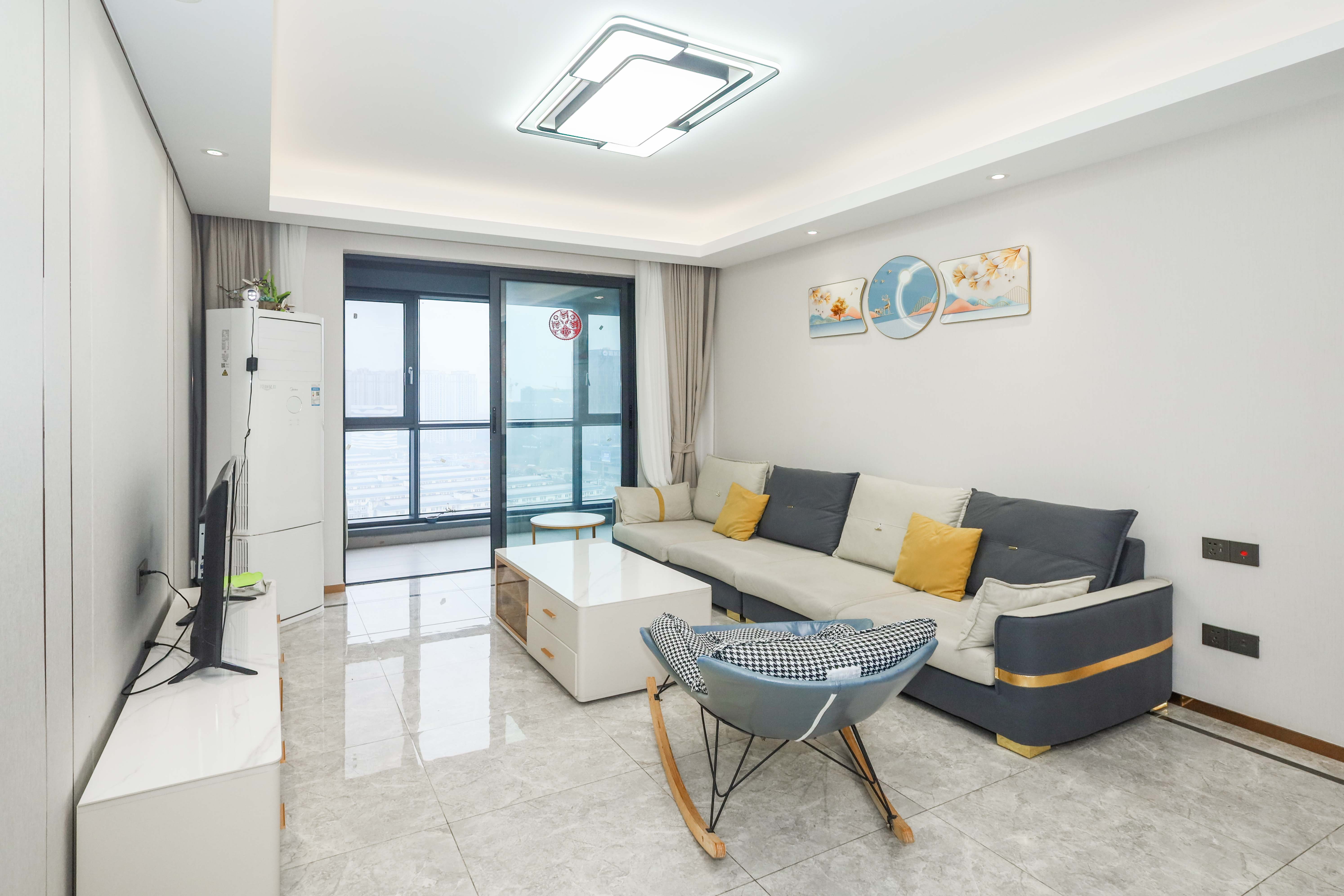 梅溪悦章 3室2厅2卫 150.7万 梅溪悦章 3室2厅2卫 150.7万客厅