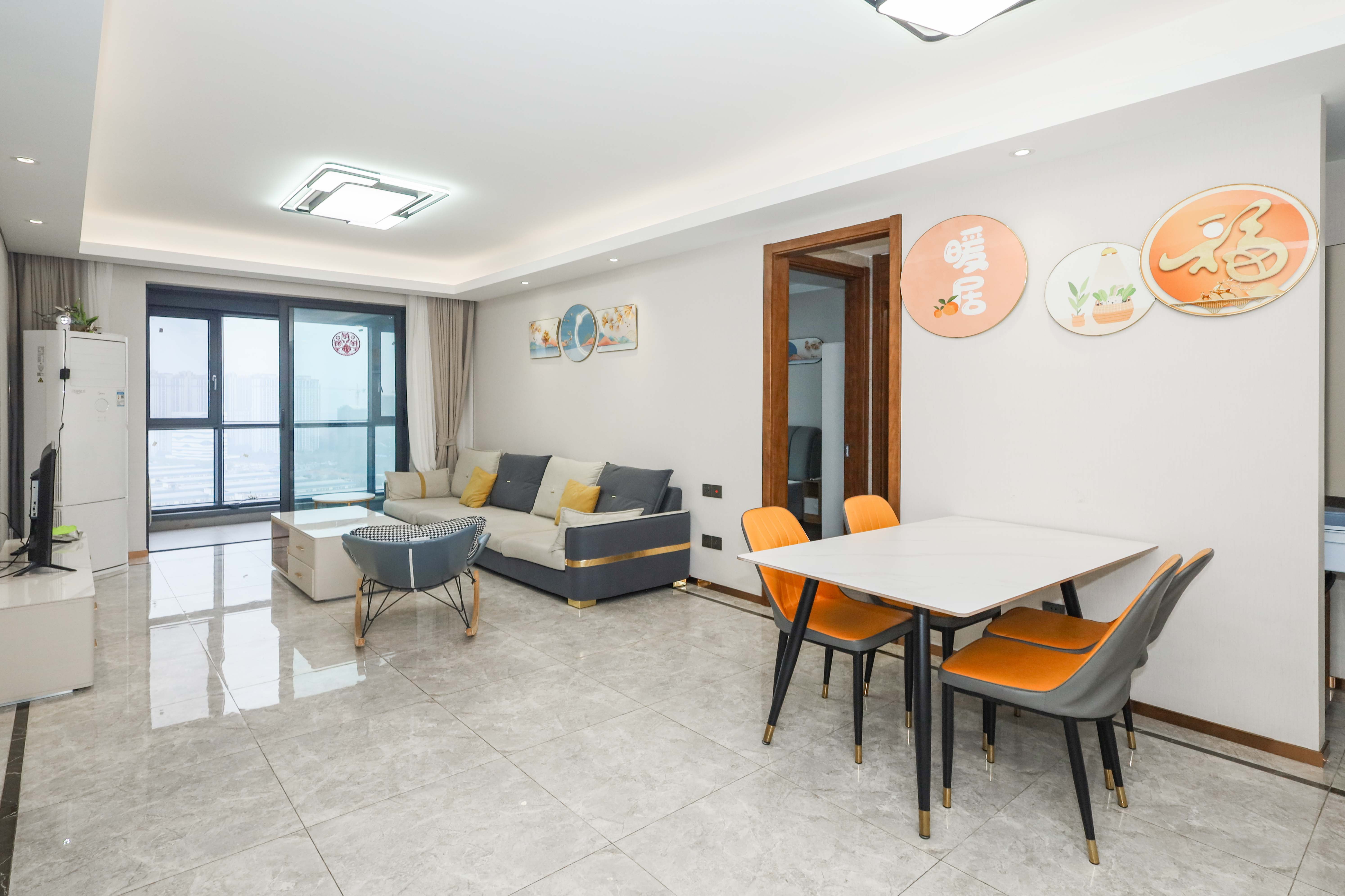 梅溪悦章 3室2厅2卫 150.7万 梅溪悦章 3室2厅2卫 150.7万客厅