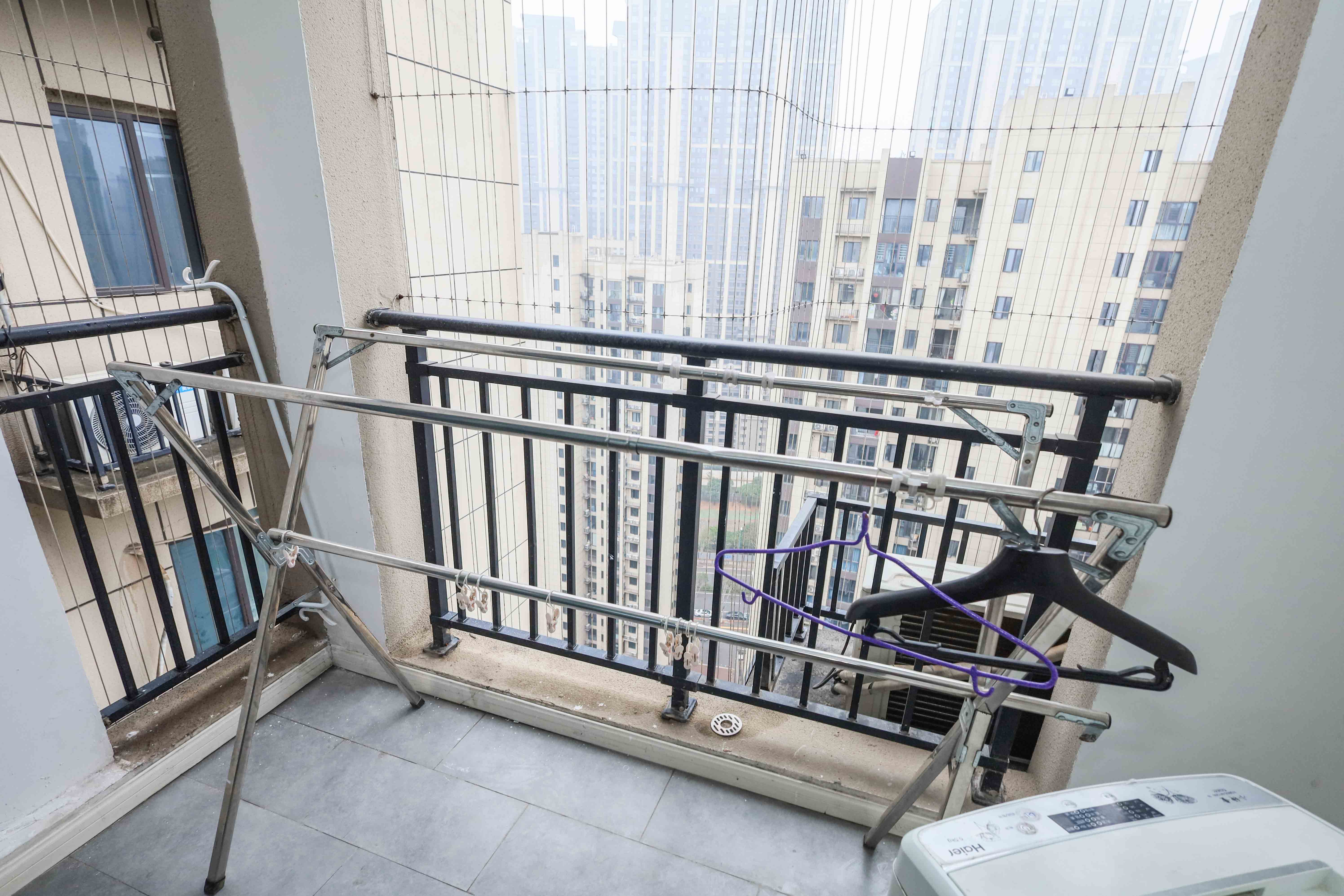 中国铁建梅溪青秀二期  4室2厅1卫   136.00万阳台