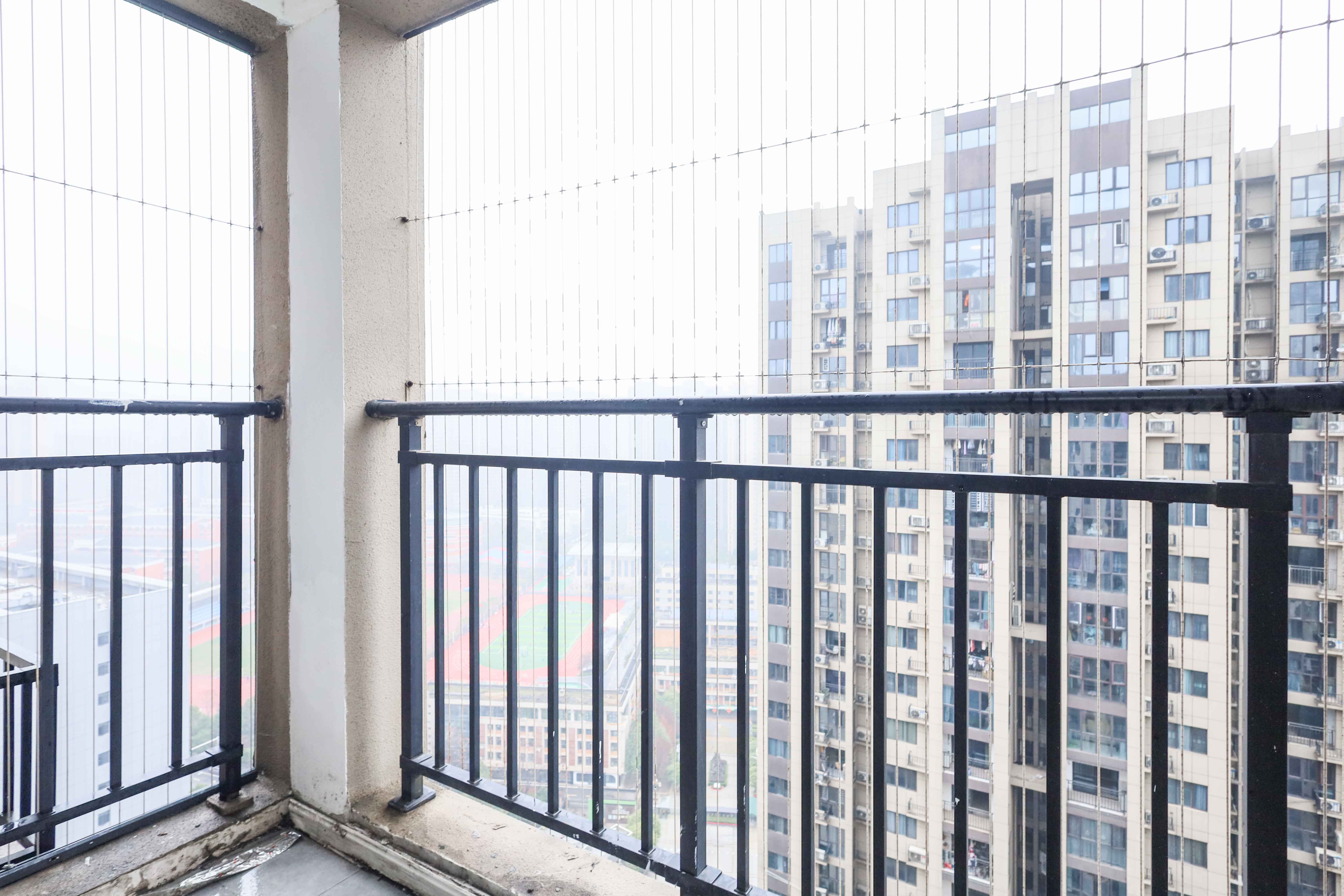 中国铁建梅溪青秀二期  4室2厅1卫   136.00万阳台