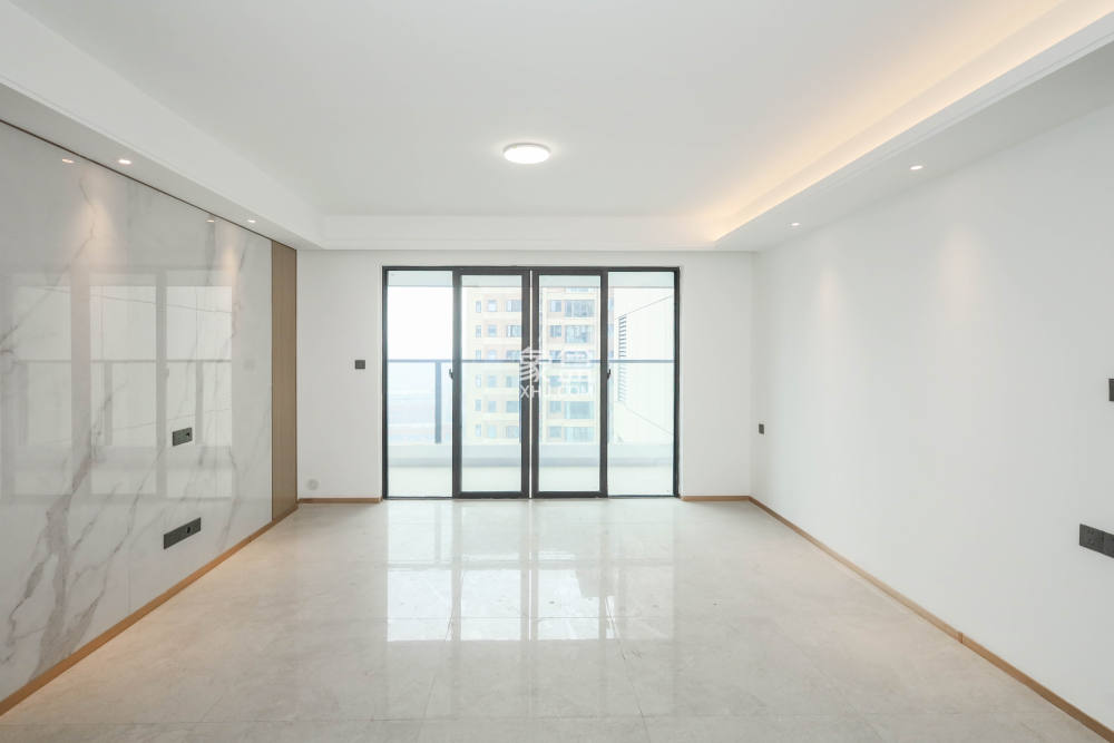 汉唐世家二期  4室2厅2卫    109.8万