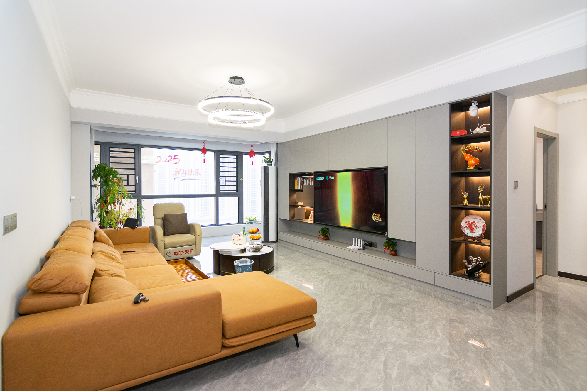 三润城(三润星城) 4室2厅2卫 140.0万 三润城(三润星城) 4室2厅2卫 140.0万客厅