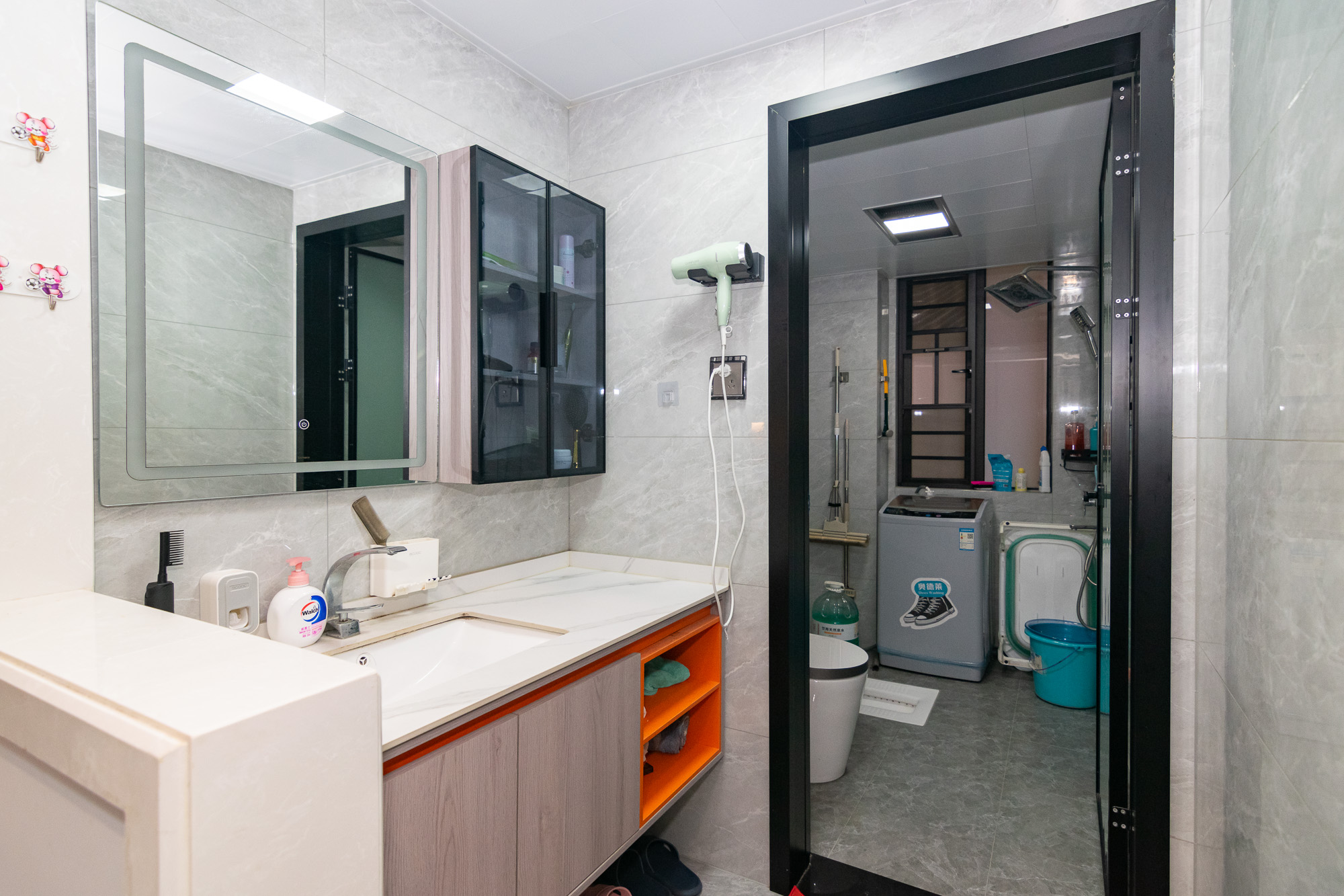 三润城(三润星城) 4室2厅2卫 140.0万 三润城(三润星城) 4室2厅2卫 140.0万卫生间