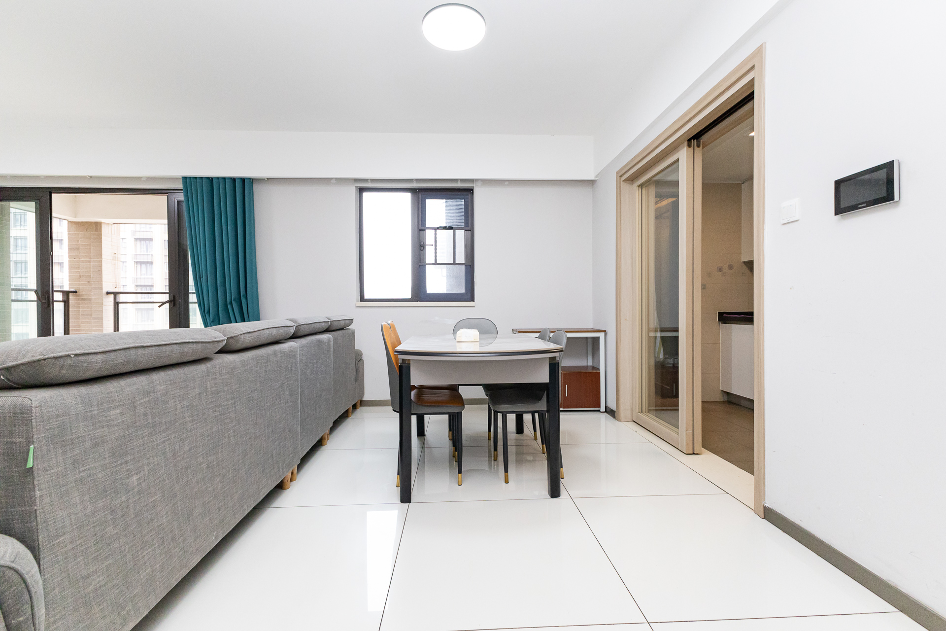 时代倾城五期 3室2厅2卫 89.8万 时代倾城五期 3室2厅2卫 89.8万其他