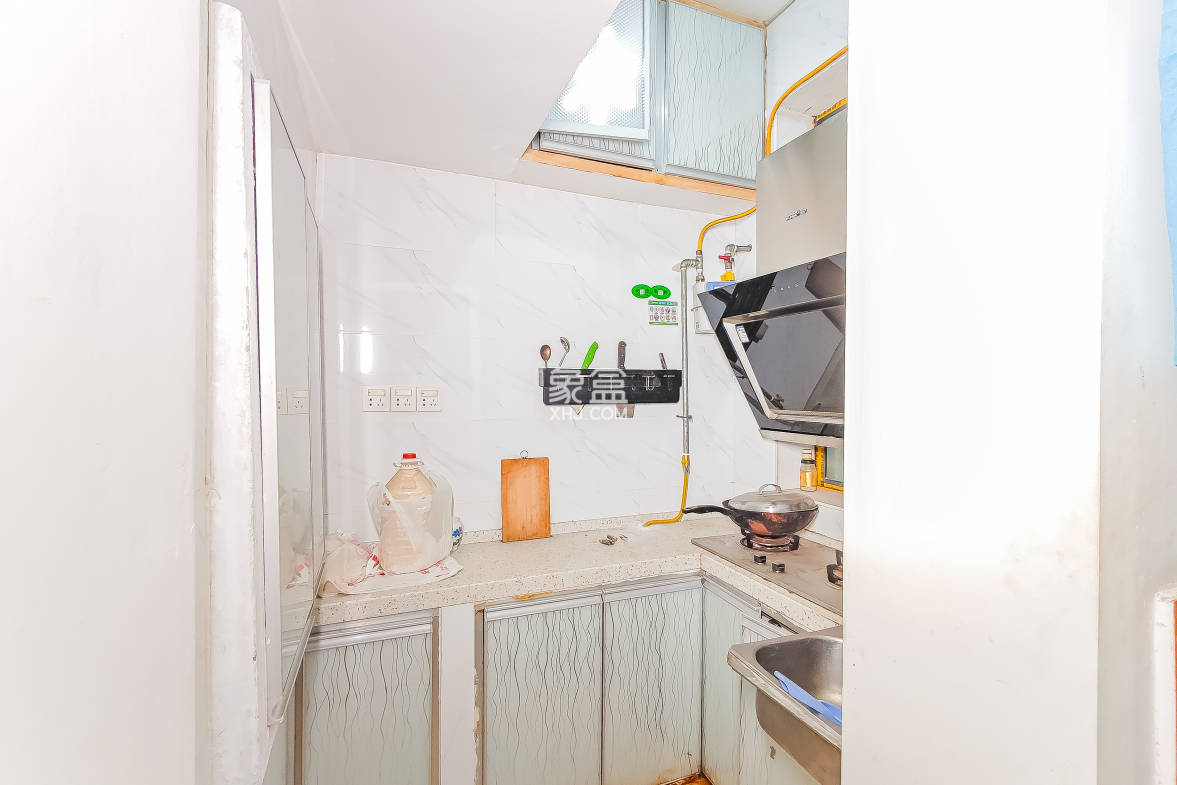 湖南省第六工程公司宿舍(扫把塘)  2室1厅1卫    33.0万 湖南省第六工程公司宿舍(扫把塘)  2室1厅1卫    33.0万厨房