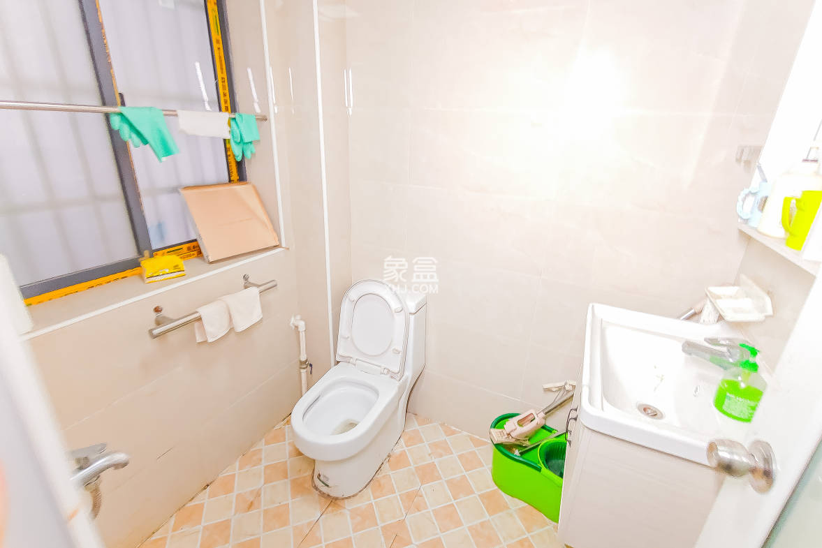 湖南省第六工程公司宿舍(扫把塘)  2室1厅1卫    33.0万 湖南省第六工程公司宿舍(扫把塘)  2室1厅1卫    33.0万其他