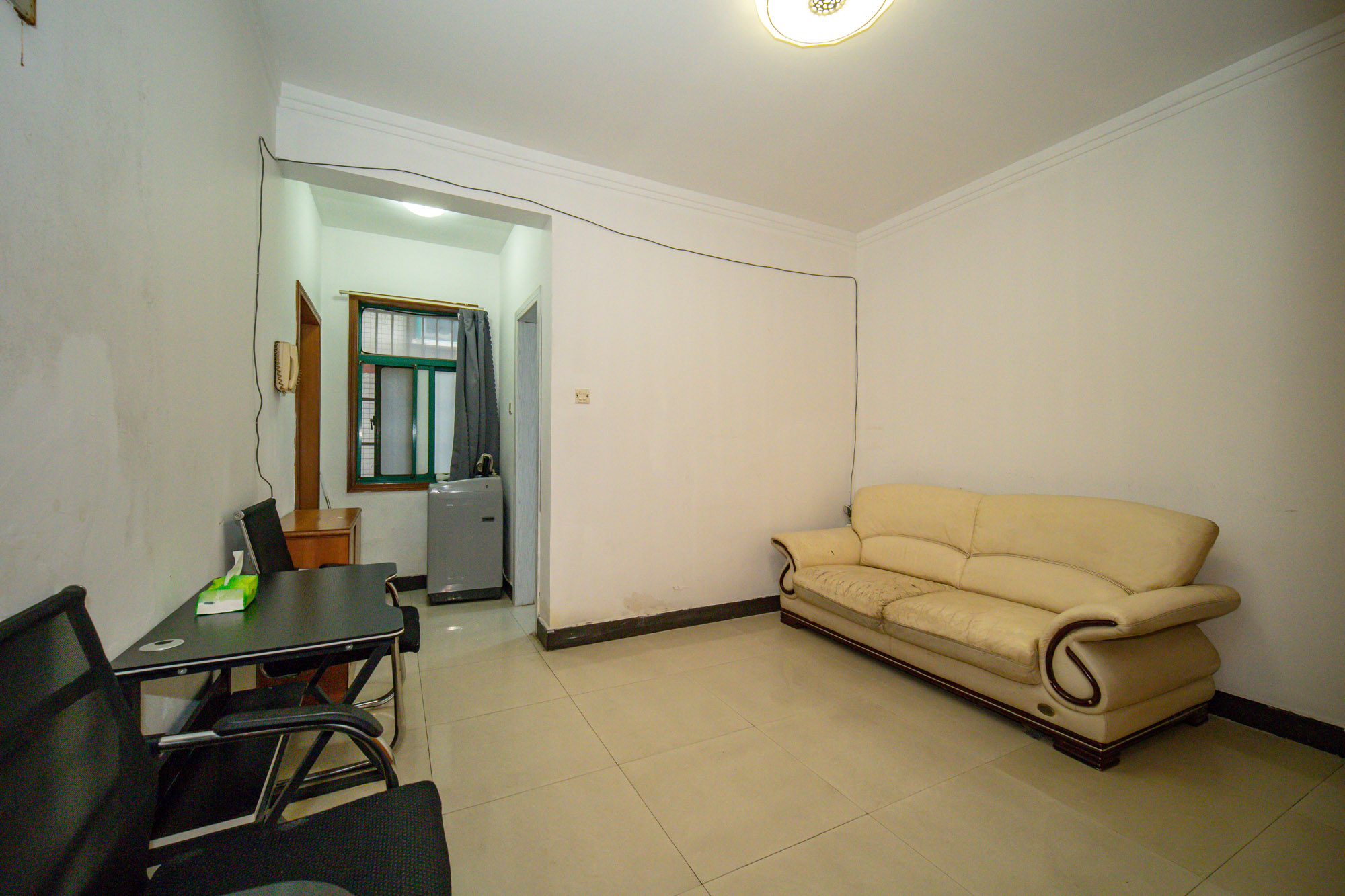 明城公寓 1室0厅0卫 23.0万 明城公寓 1室0厅0卫 23.0万客厅