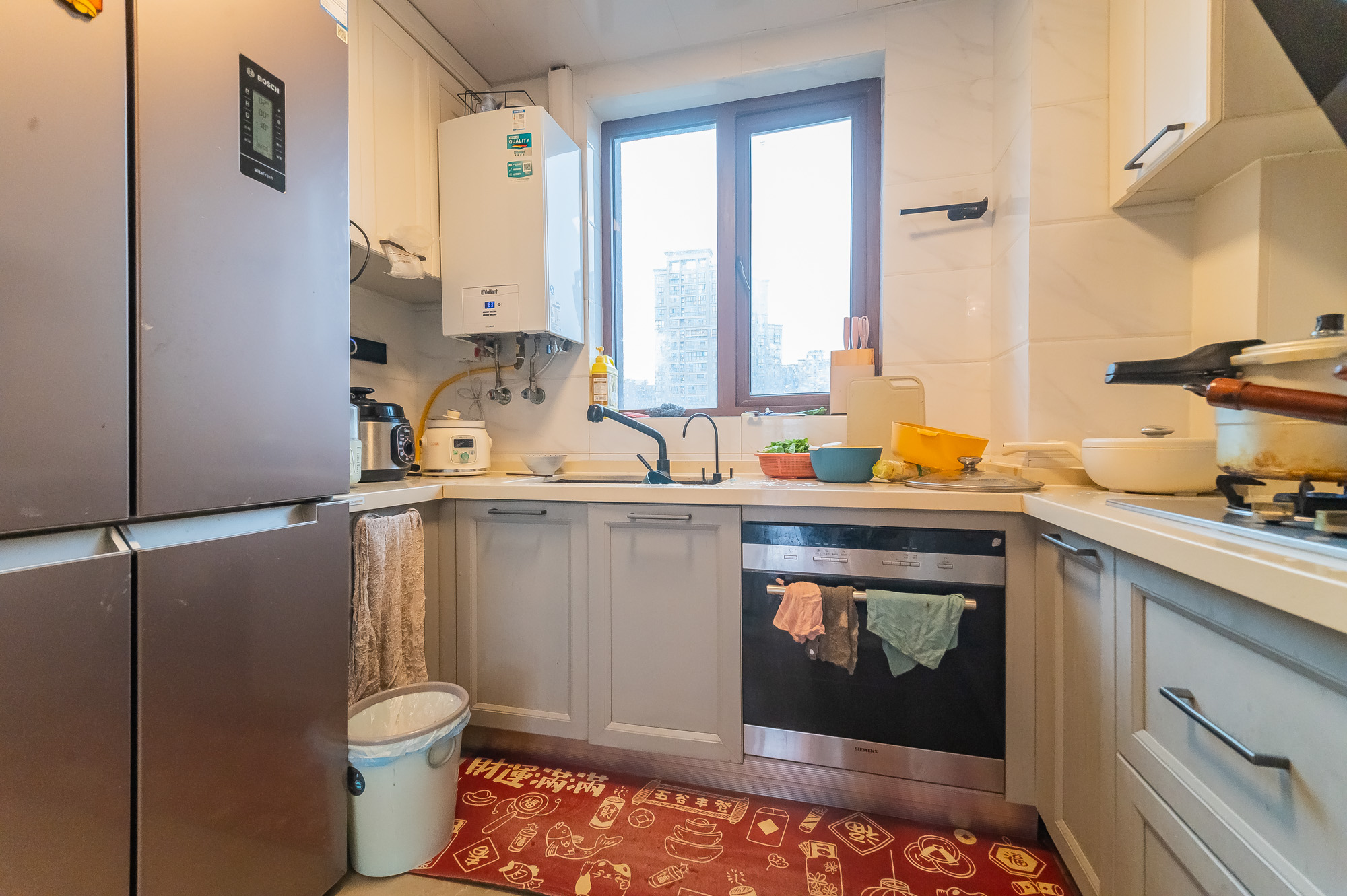 碧桂园中央花园 4室2厅2卫 128.0万 碧桂园中央花园 4室2厅2卫 128.0万厨房