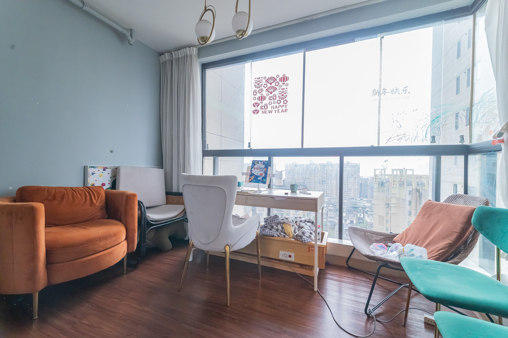 碧桂园中央花园 4室2厅2卫 128.0万 碧桂园中央花园 4室2厅2卫 128.0万阳台