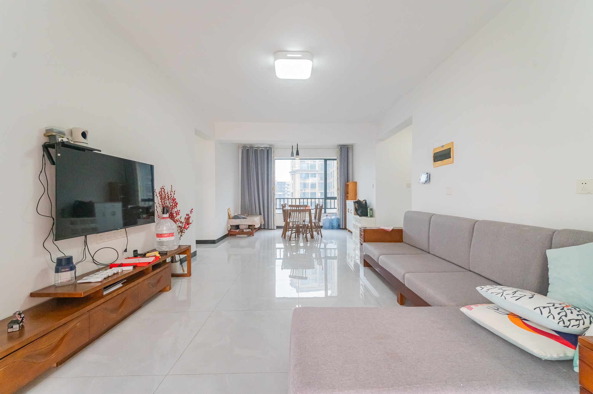 方略城市广场  4室2厅2卫    91.0万 方略城市广场  4室2厅2卫    91.0万客厅