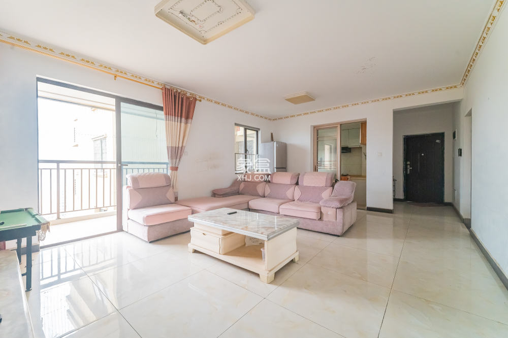 华润置地广场一期  3室2厅2卫    90.0万