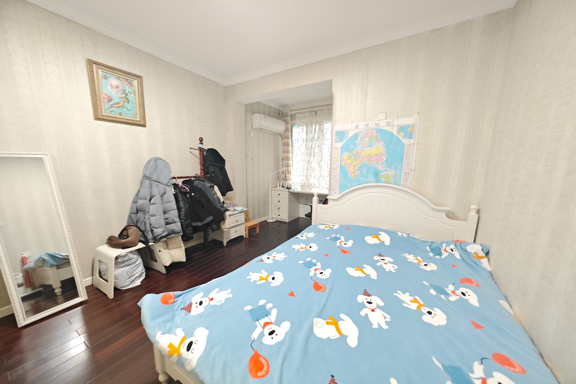 鑫天佳园  3室2厅2卫   95.80万卧室