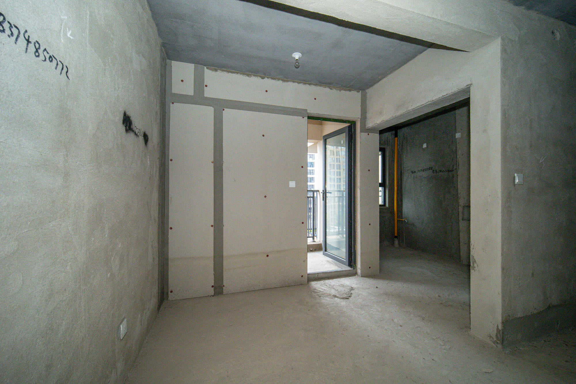 中梁正荣府  4室2厅2卫    110.0万 中梁正荣府  4室2厅2卫    110.0万其他