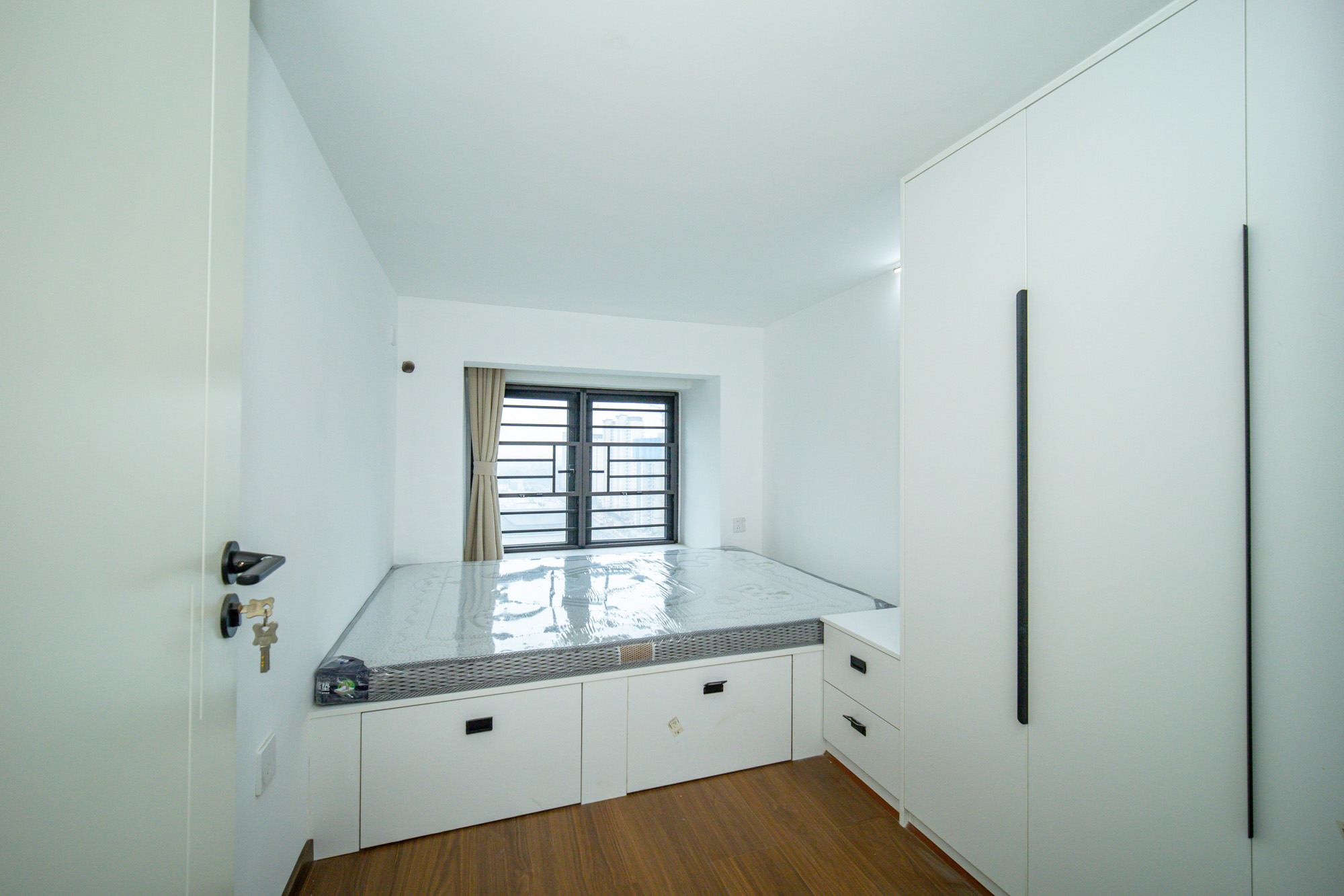 新城悦隽公园 2室2厅2卫 43.0万 新城悦隽公园 2室2厅2卫 43.0万卧室