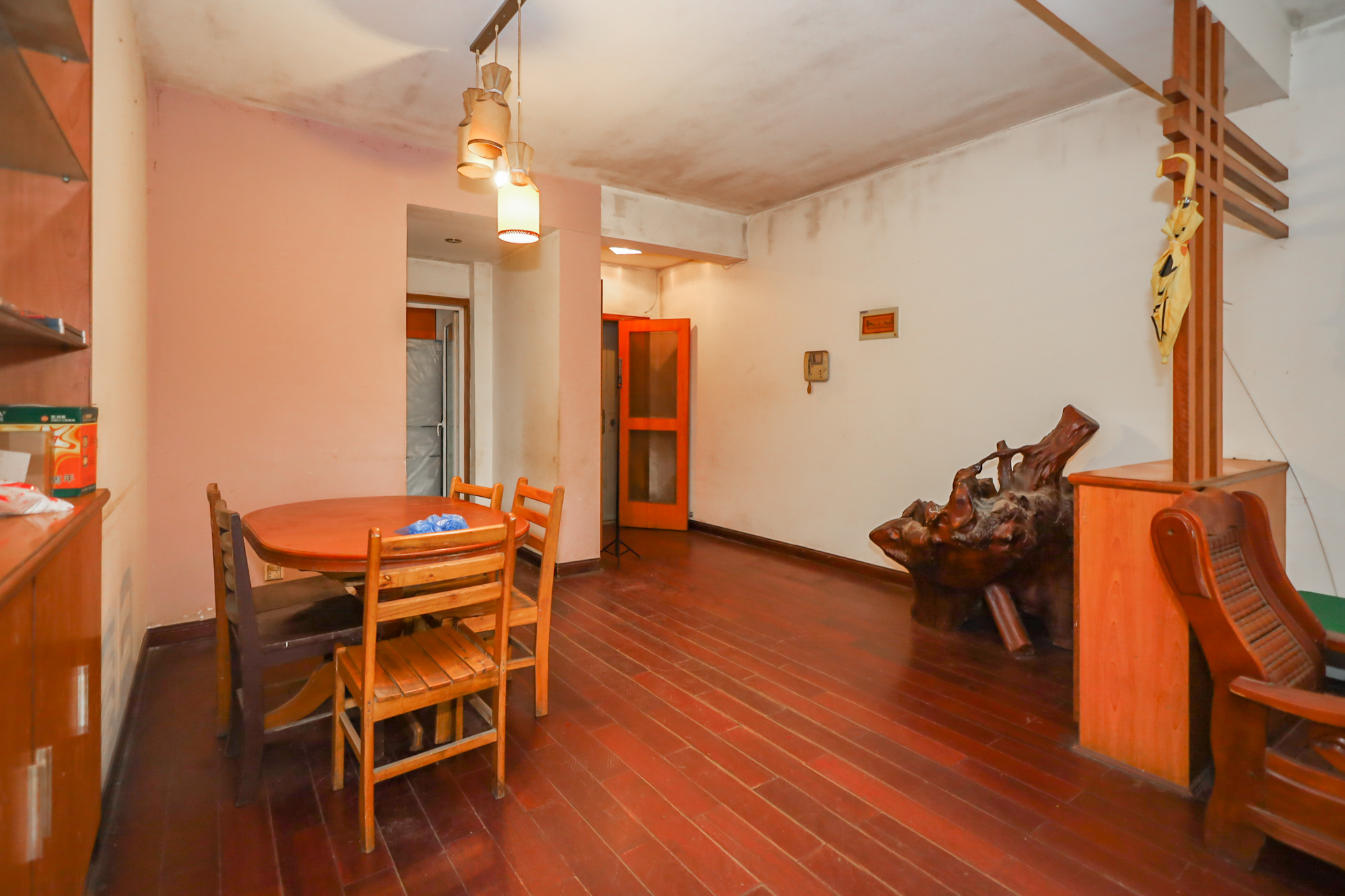 枫树园  3室2厅1卫    92.0万其他