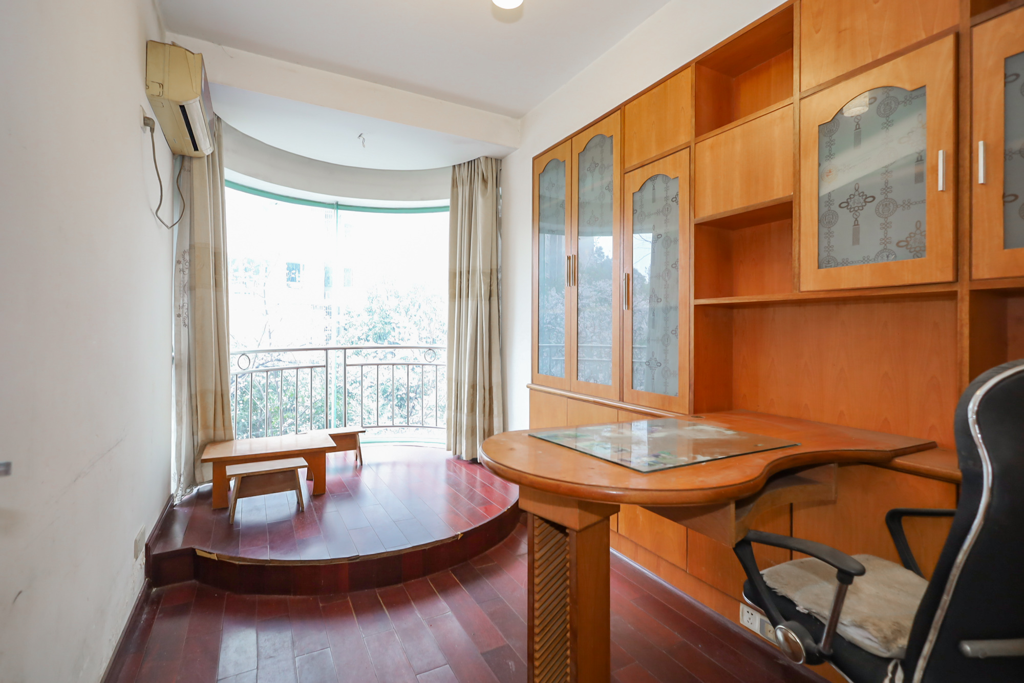 枫树园  3室2厅1卫    92.0万卧室