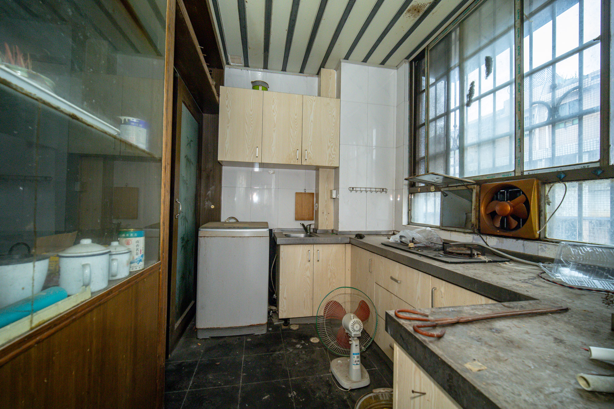 板桥小区 14室6厅10卫 165.0万 板桥小区 14室6厅10卫 165.0万厨房