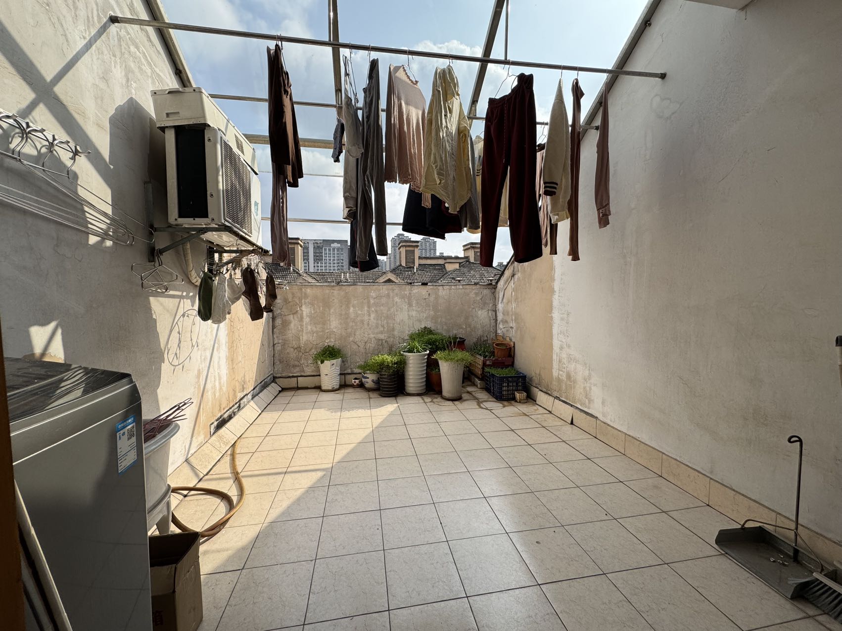 尚格名城天香国舍  5室3厅3卫    62.8万 尚格名城天香国舍  5室3厅3卫    62.8万室内图