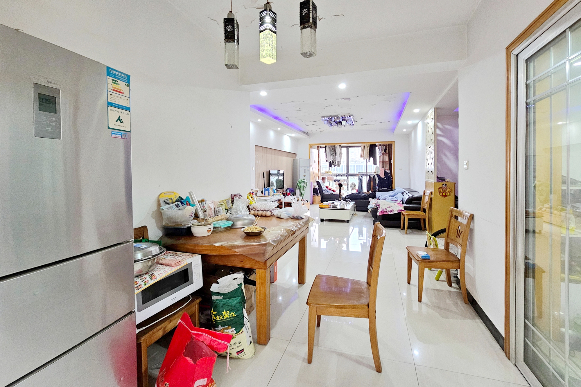 新华都万家城  3室2厅2卫    86.0万 新华都万家城  3室2厅2卫    86.0万客厅