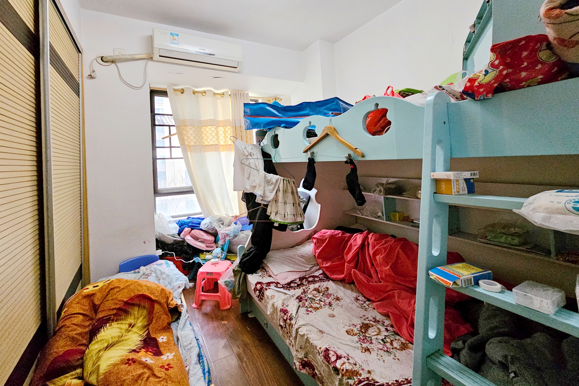 新华都万家城  3室2厅2卫    86.0万 新华都万家城  3室2厅2卫    86.0万卧室