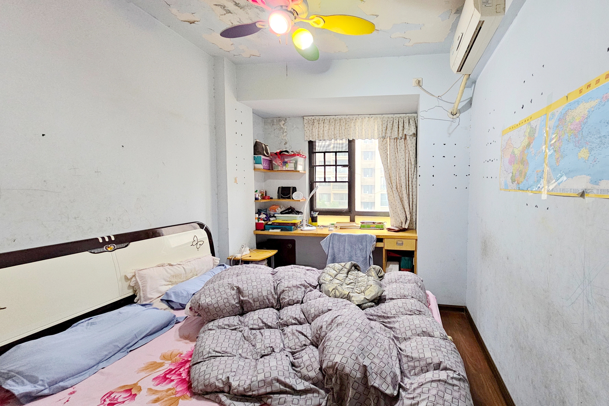 新华都万家城  3室2厅2卫    86.0万 新华都万家城  3室2厅2卫    86.0万卧室