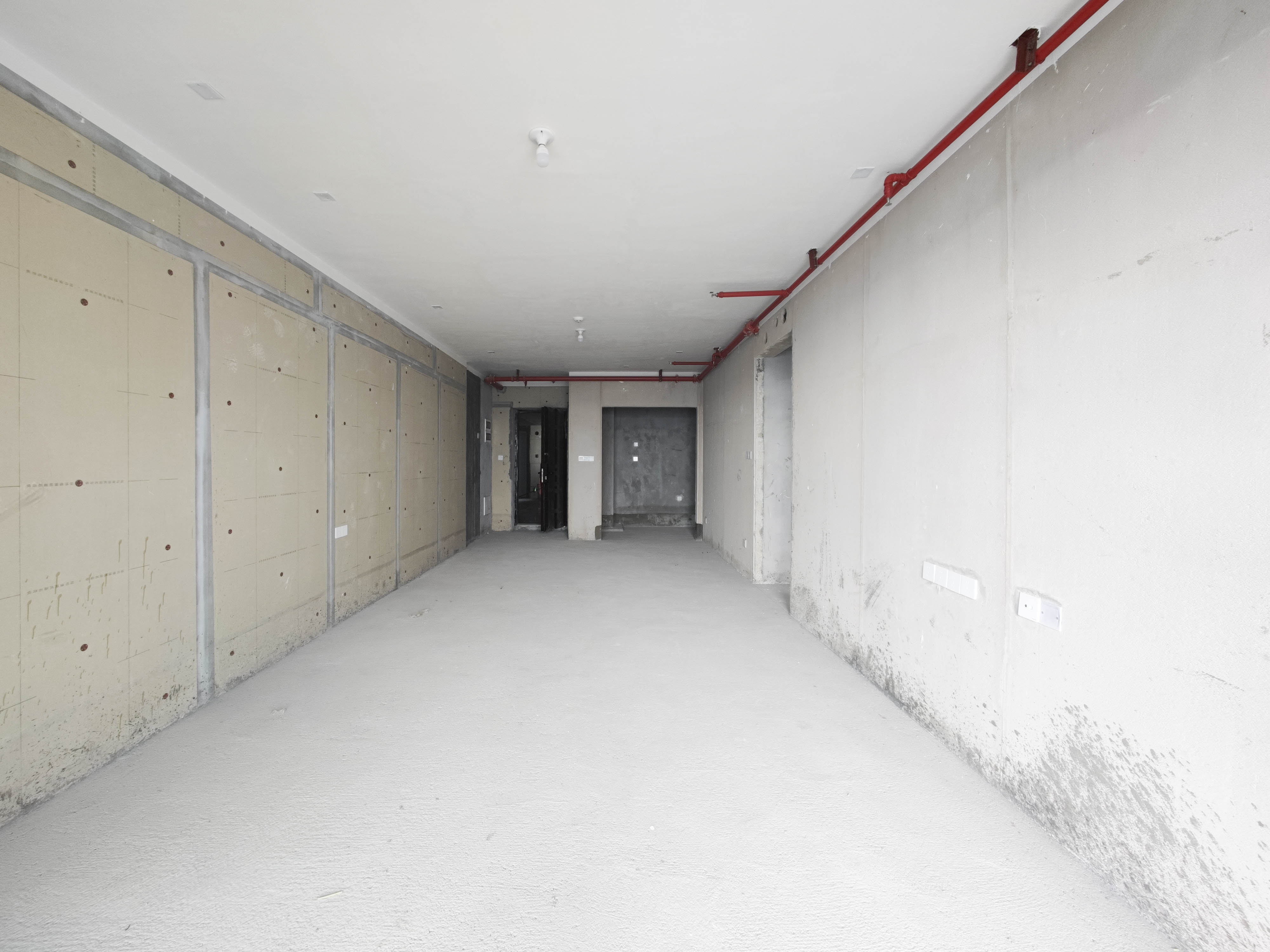 长房星城天地  3室2厅2卫    175.0万 长房星城天地  3室2厅2卫    175.0万客厅