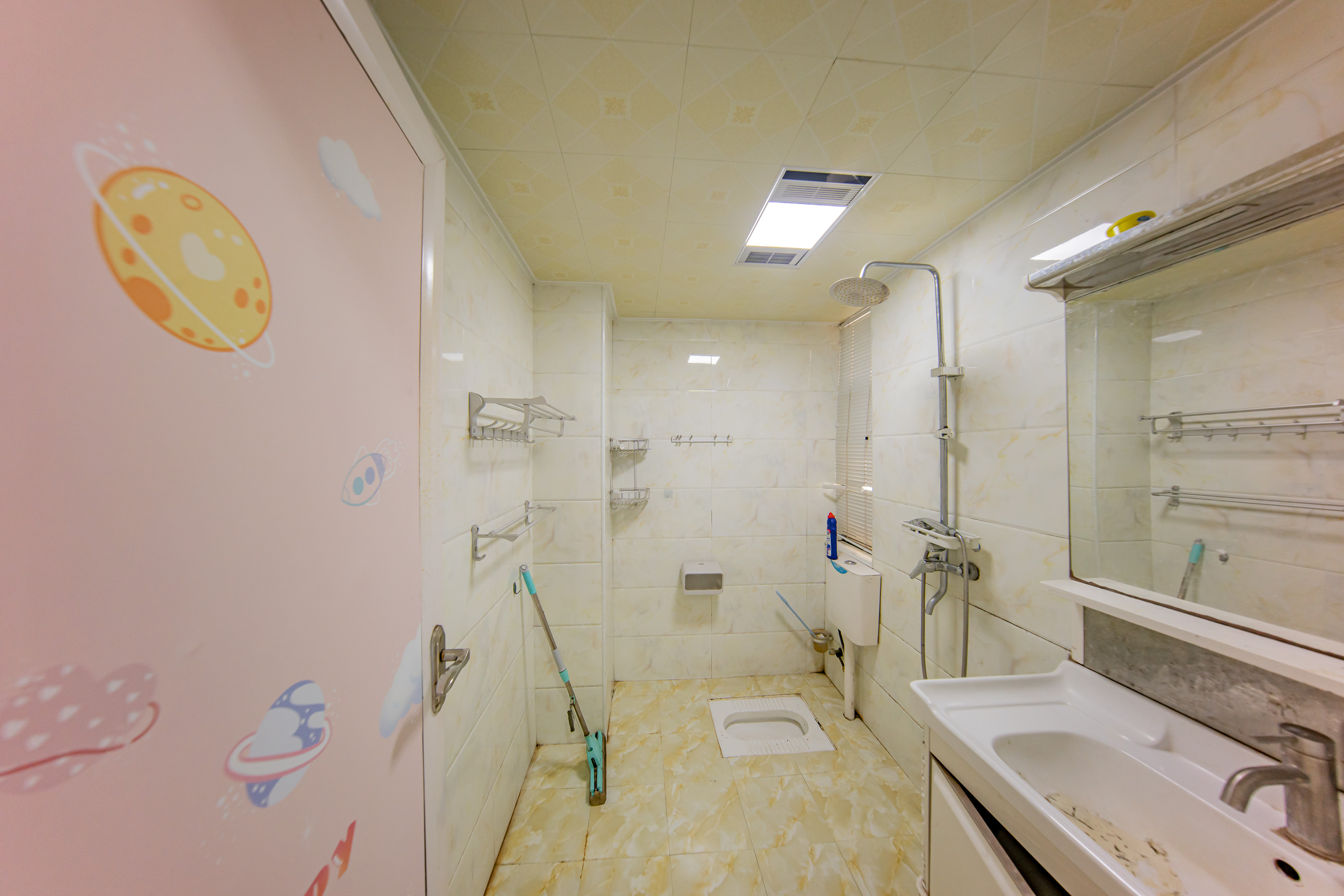 洋湖时代 3室2厅1卫 73.8万 洋湖时代 3室2厅1卫 73.8万卫生间