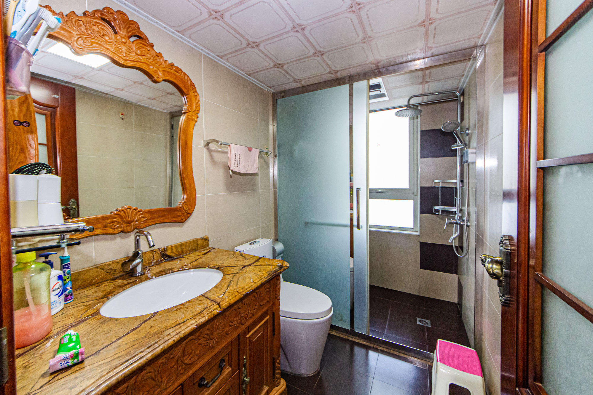 北辰三角洲E3区  5室2厅2卫    240.0万 北辰三角洲E3区  5室2厅2卫    240.0万卫生间