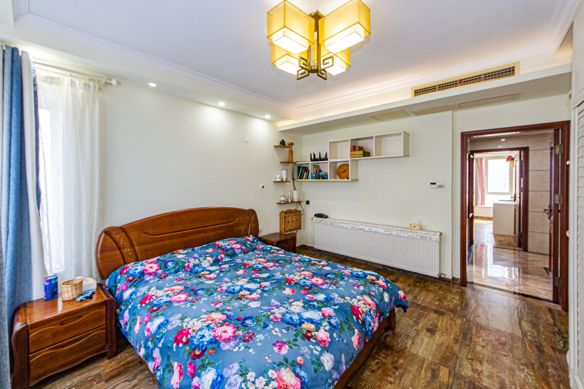 北辰三角洲E3区  5室2厅2卫    240.0万 北辰三角洲E3区  5室2厅2卫    240.0万卧室